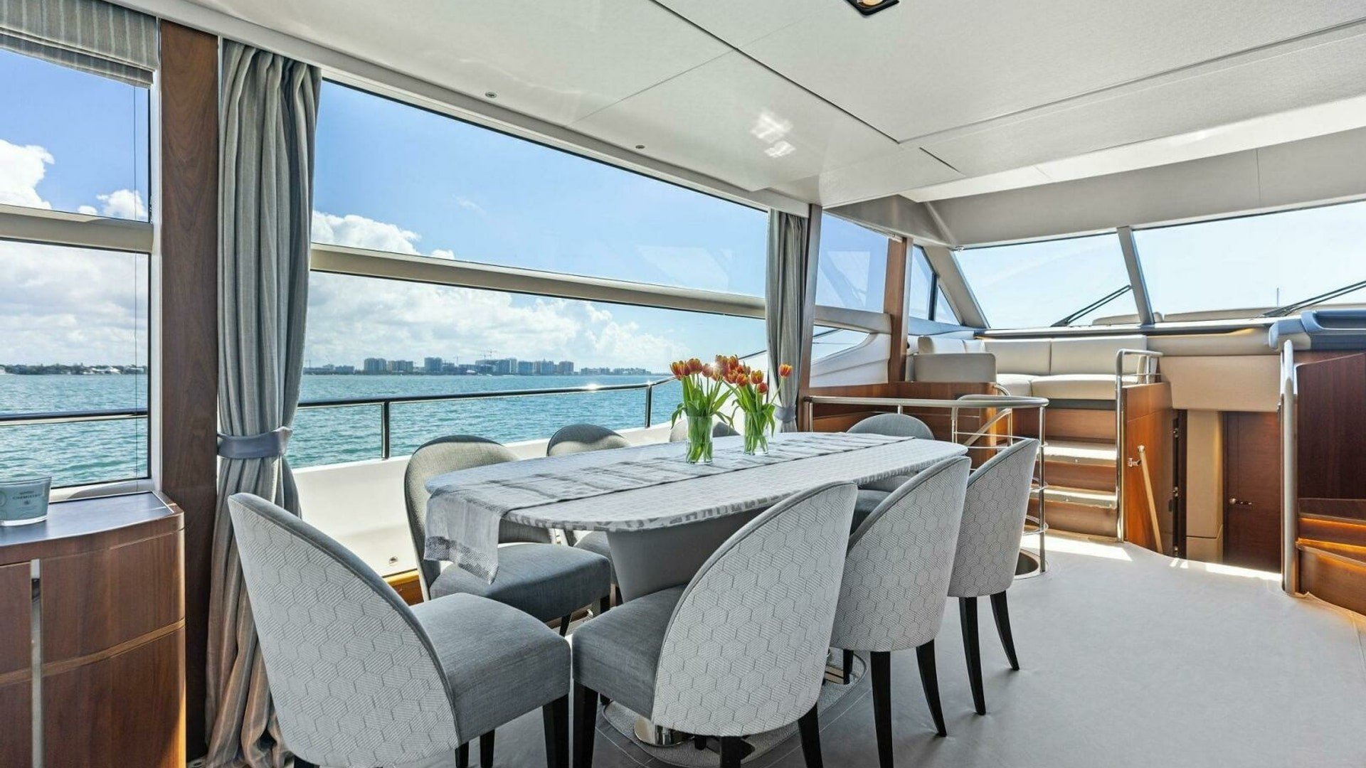 Princess Y75 – photo 11