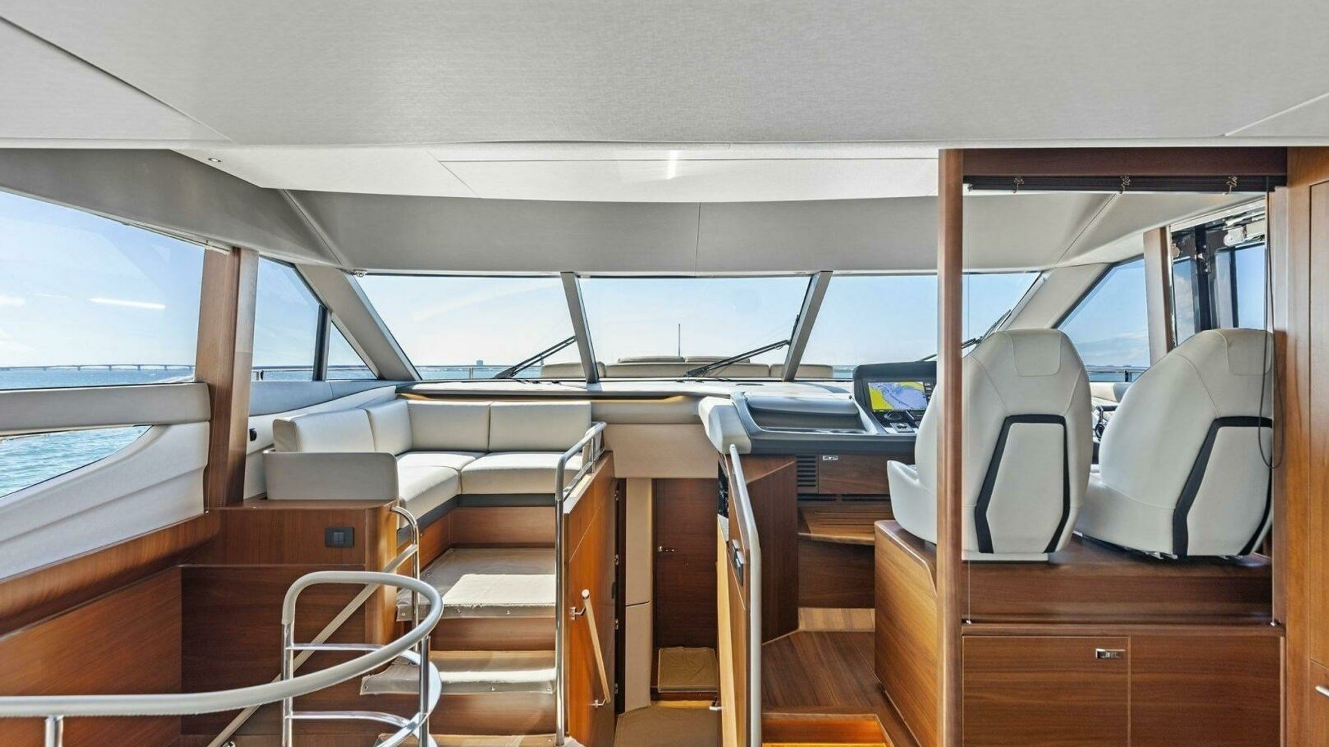 Princess Y75 – photo 15