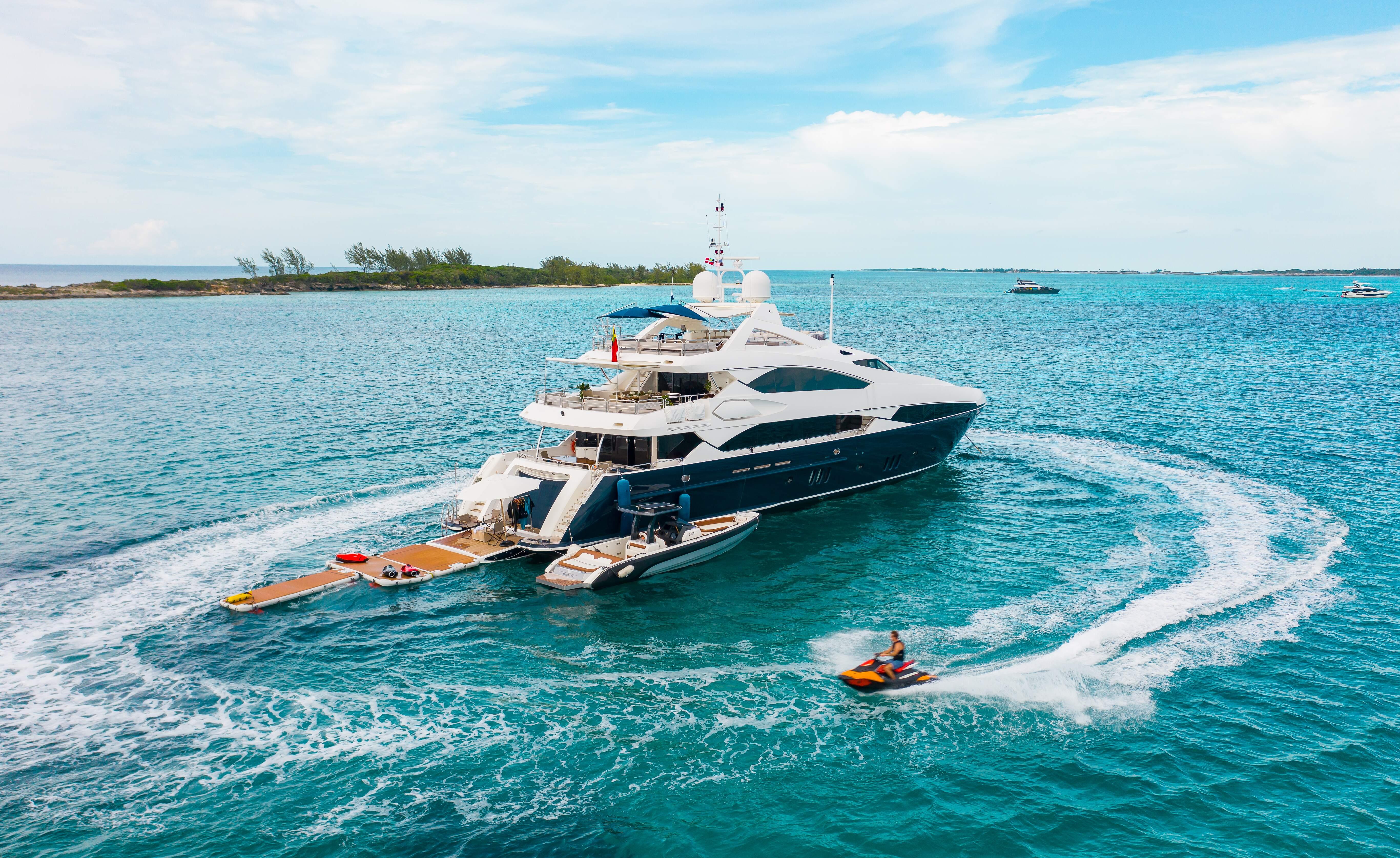 2009 Sunseeker 121 – photo 2