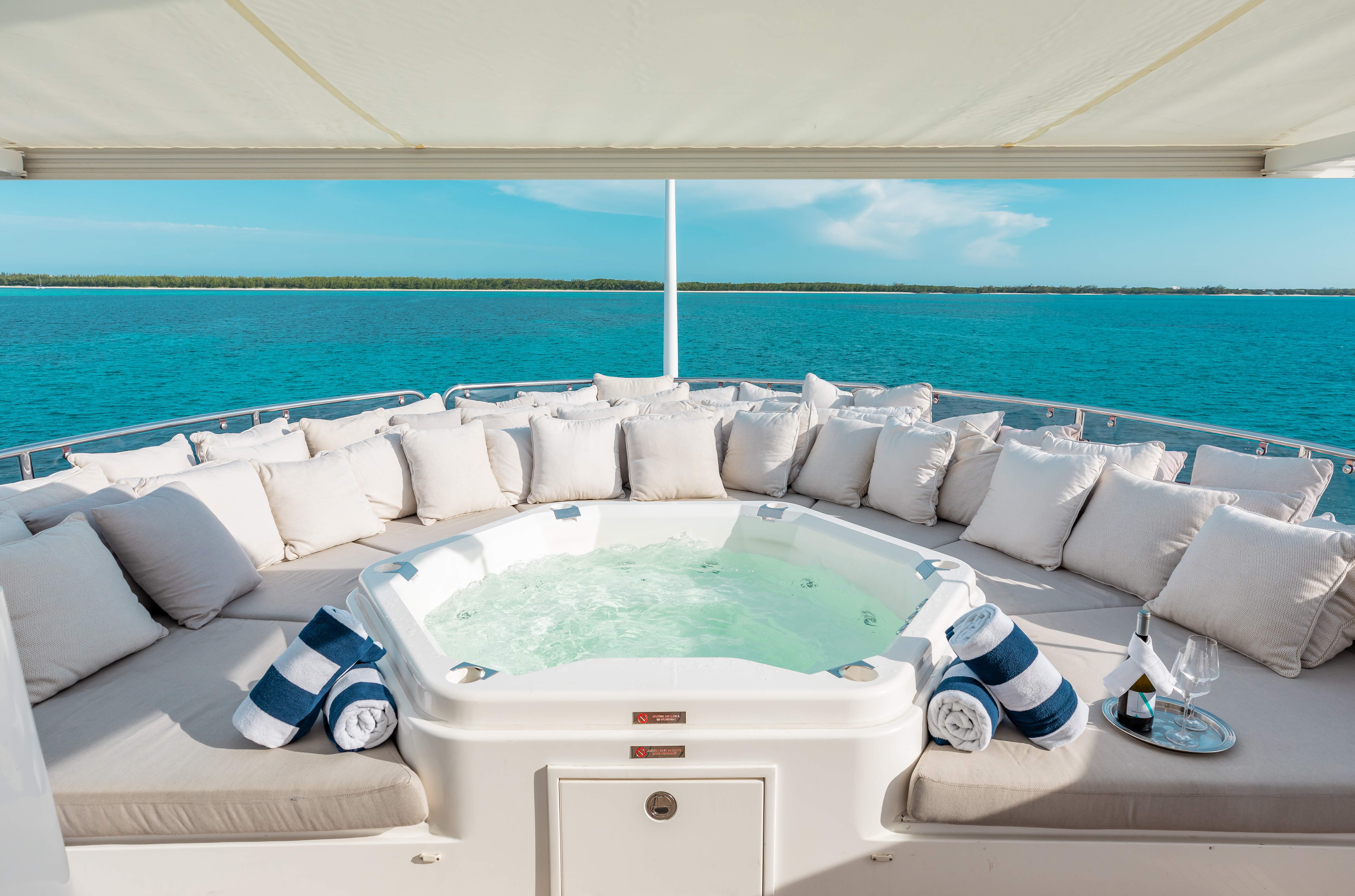 2009 Sunseeker 121 – photo 6
