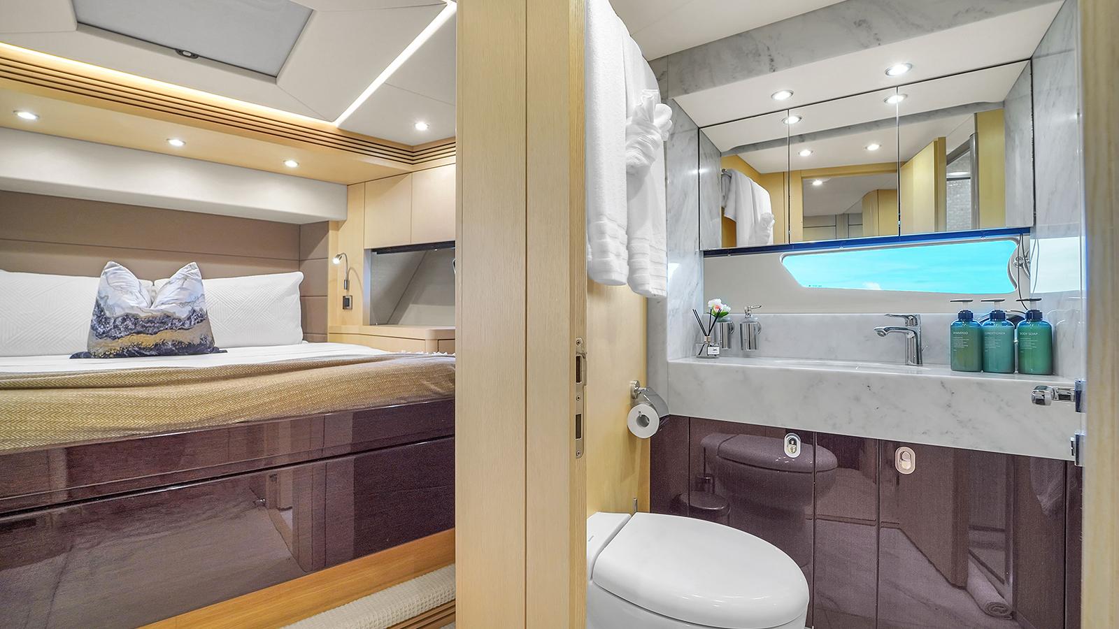 2015 Sunseeker 75 Yacht – photo 33