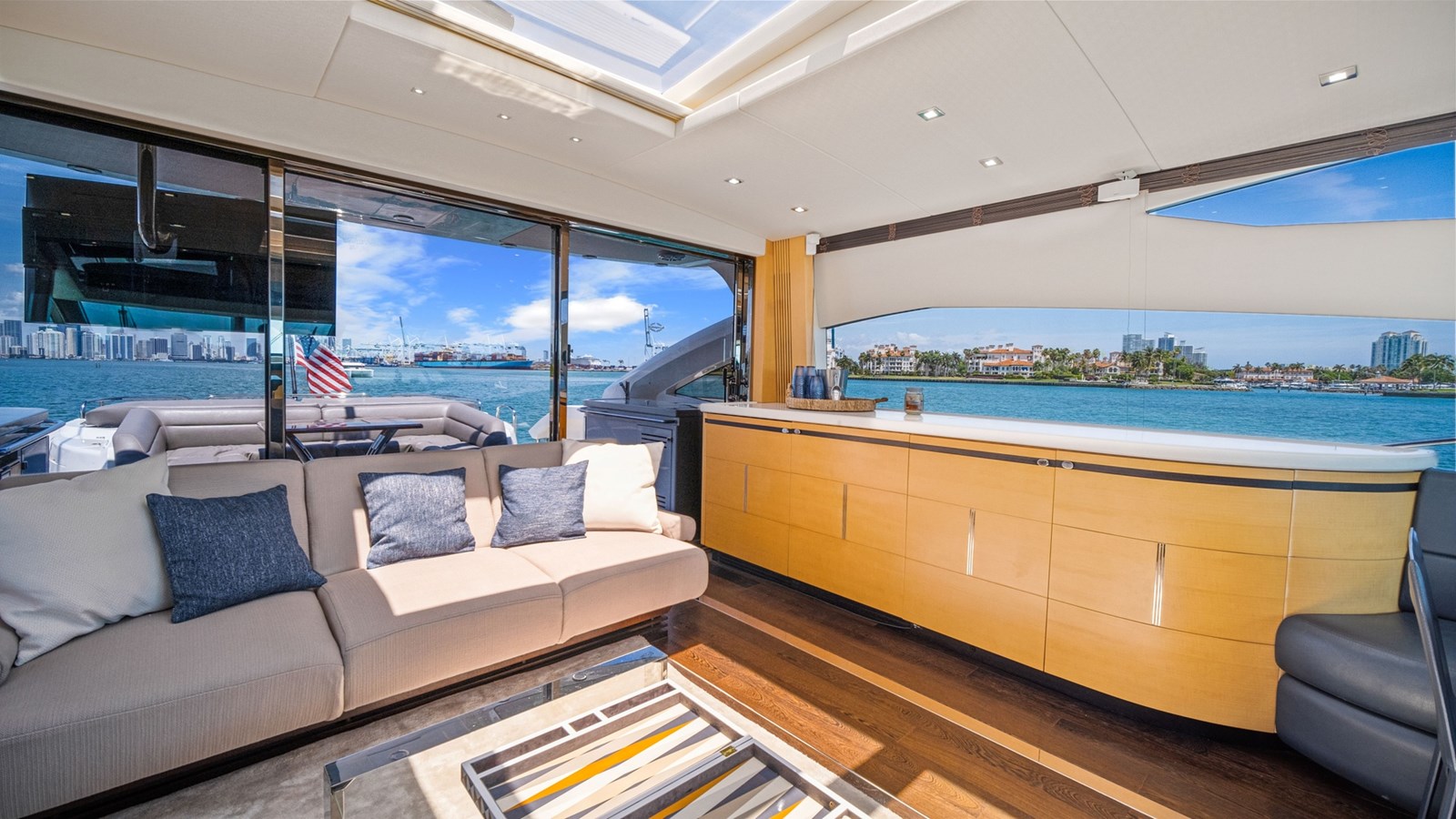 2013 Sunseeker 80 Predator – photo 24