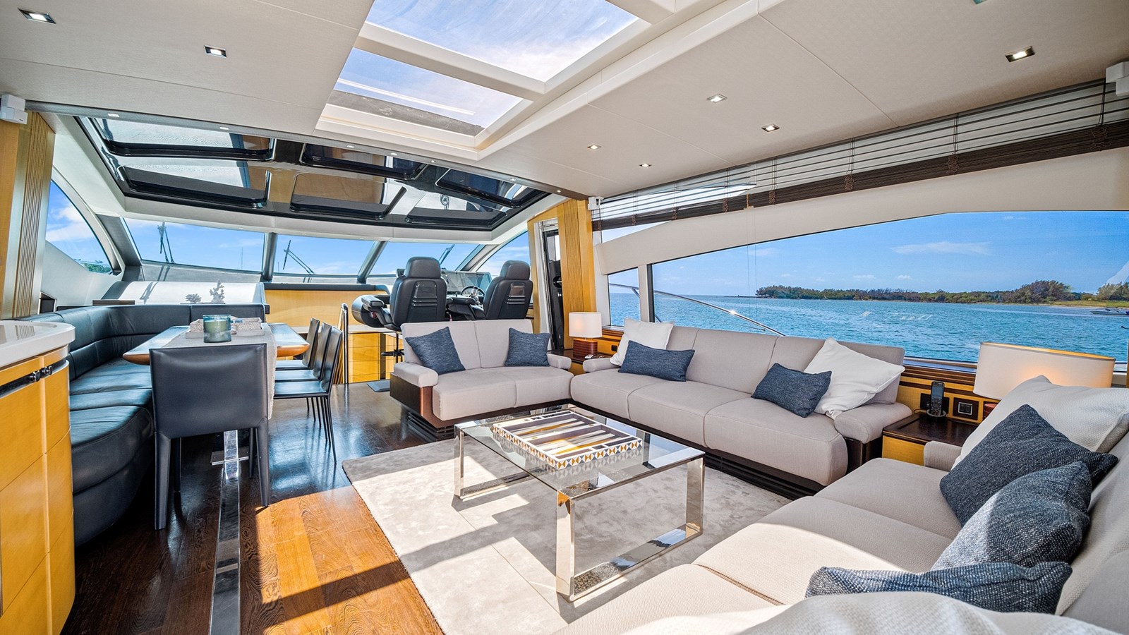2013 Sunseeker 80 Predator – photo 27