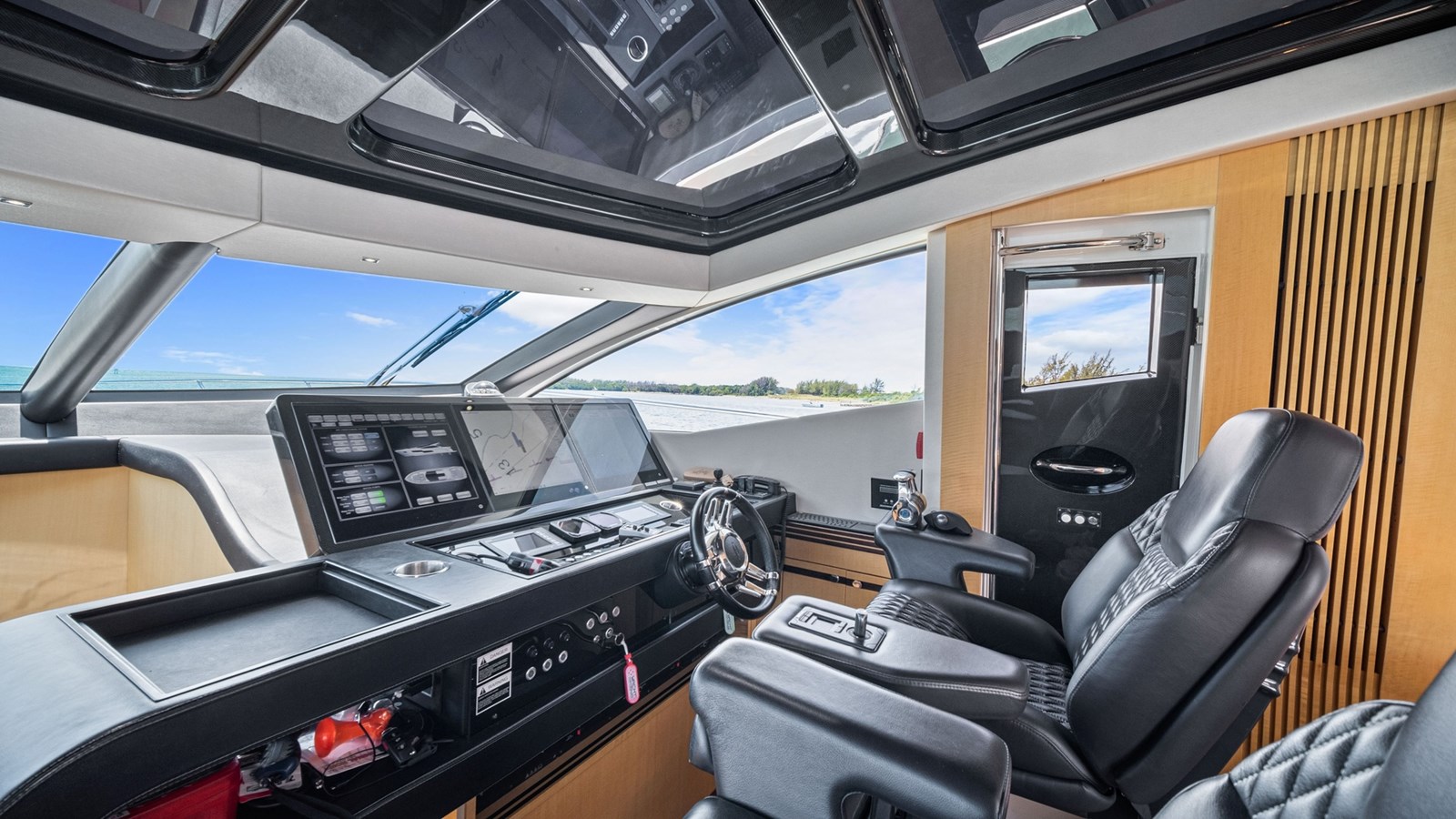 2013 Sunseeker 80 Predator – photo 29