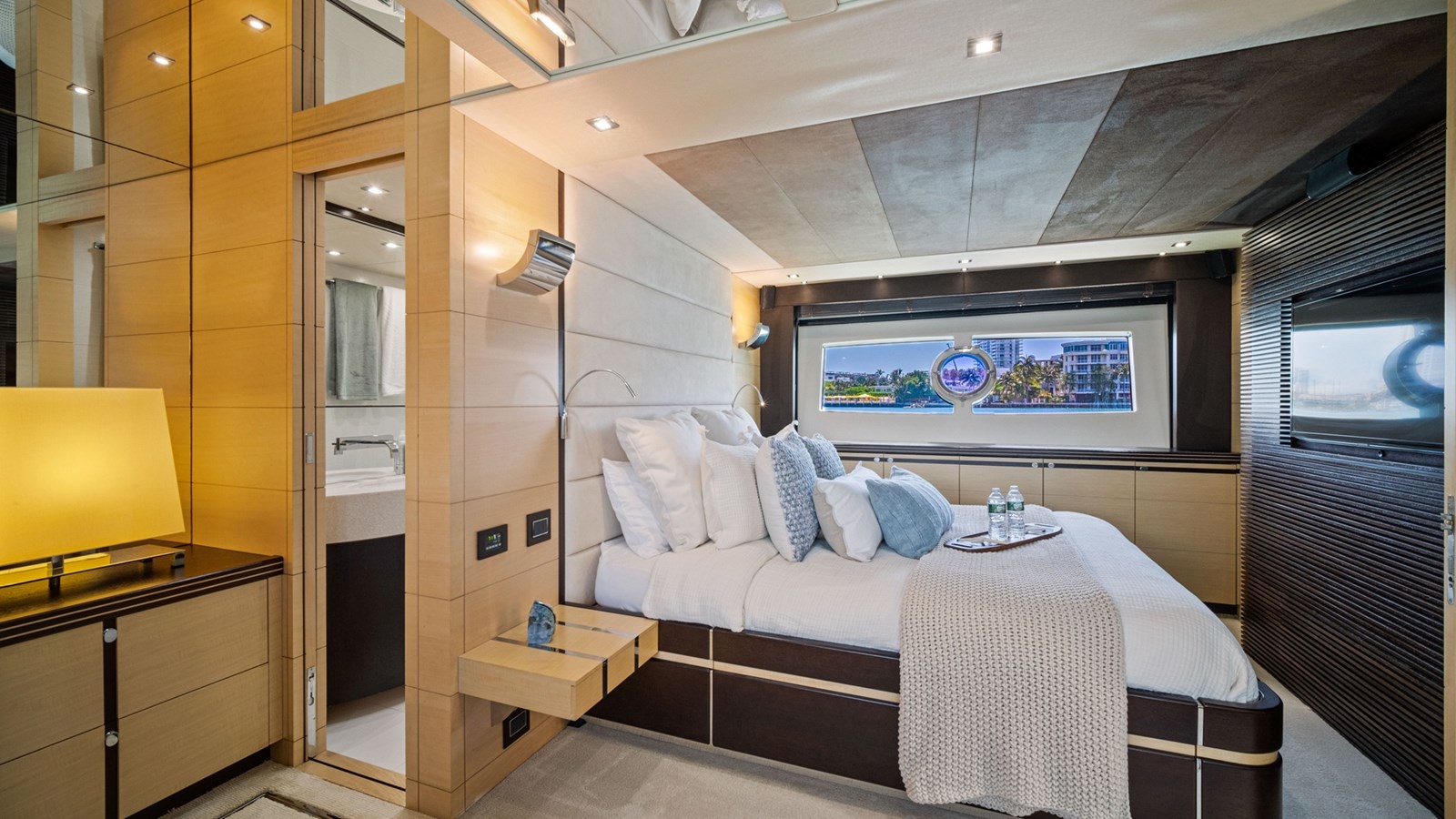2013 Sunseeker 80 Predator – photo 36