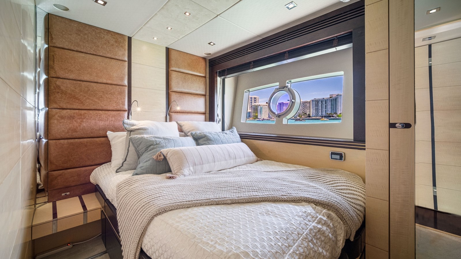 2013 Sunseeker 80 Predator – photo 39