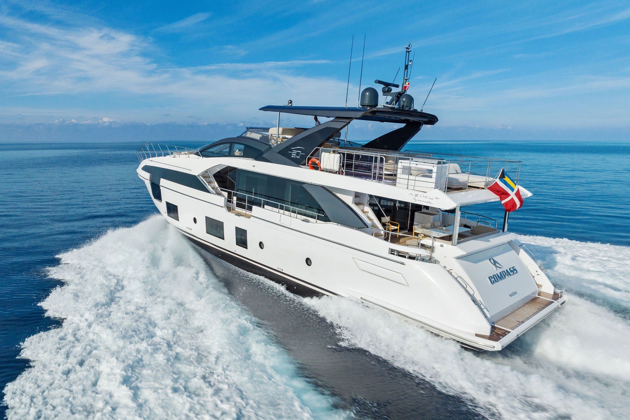 Azimut Grande 27M — COMPASS