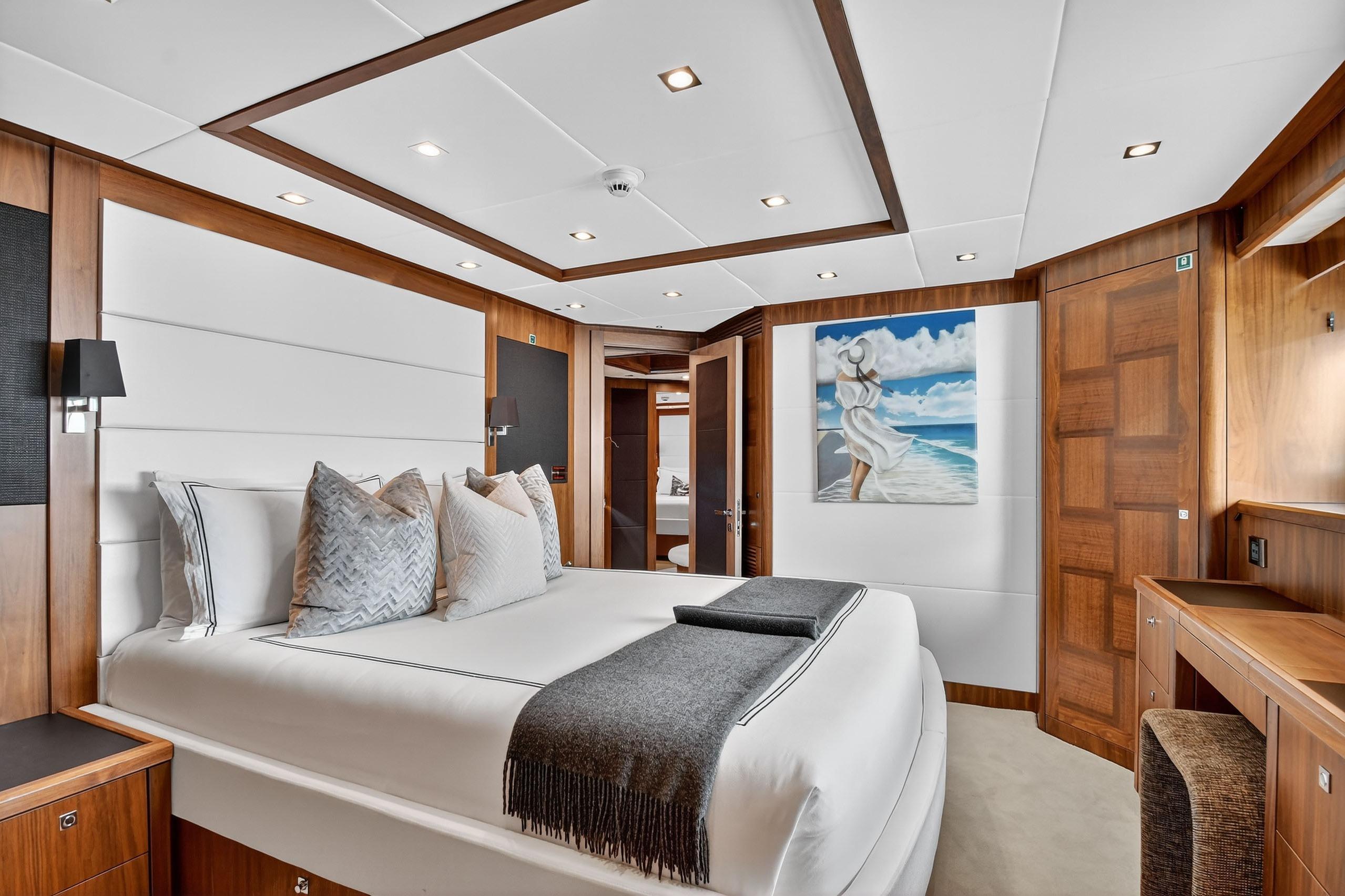 2010 Sunseeker 40 Metre – photo 19
