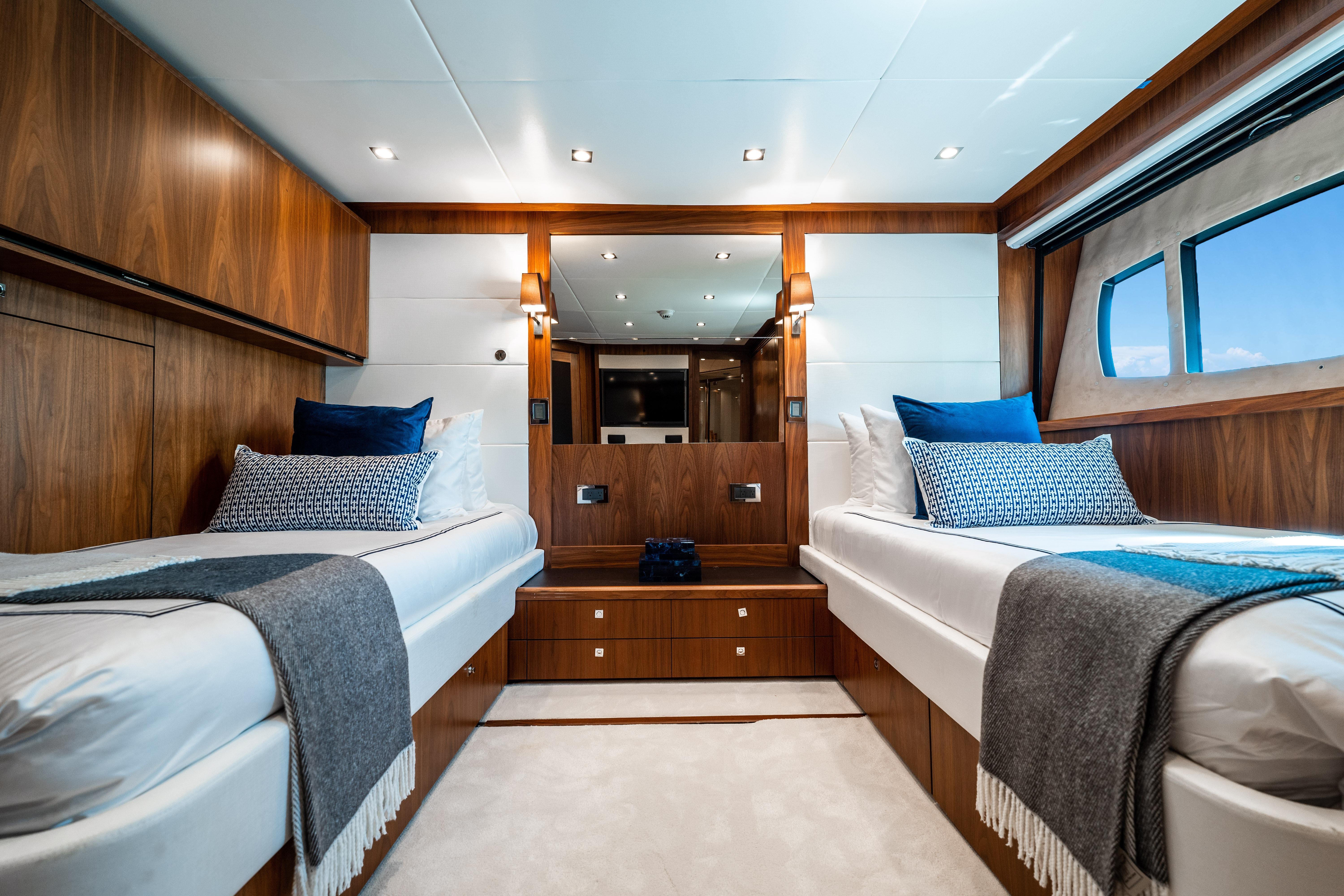 2010 Sunseeker 40 Metre – photo 25