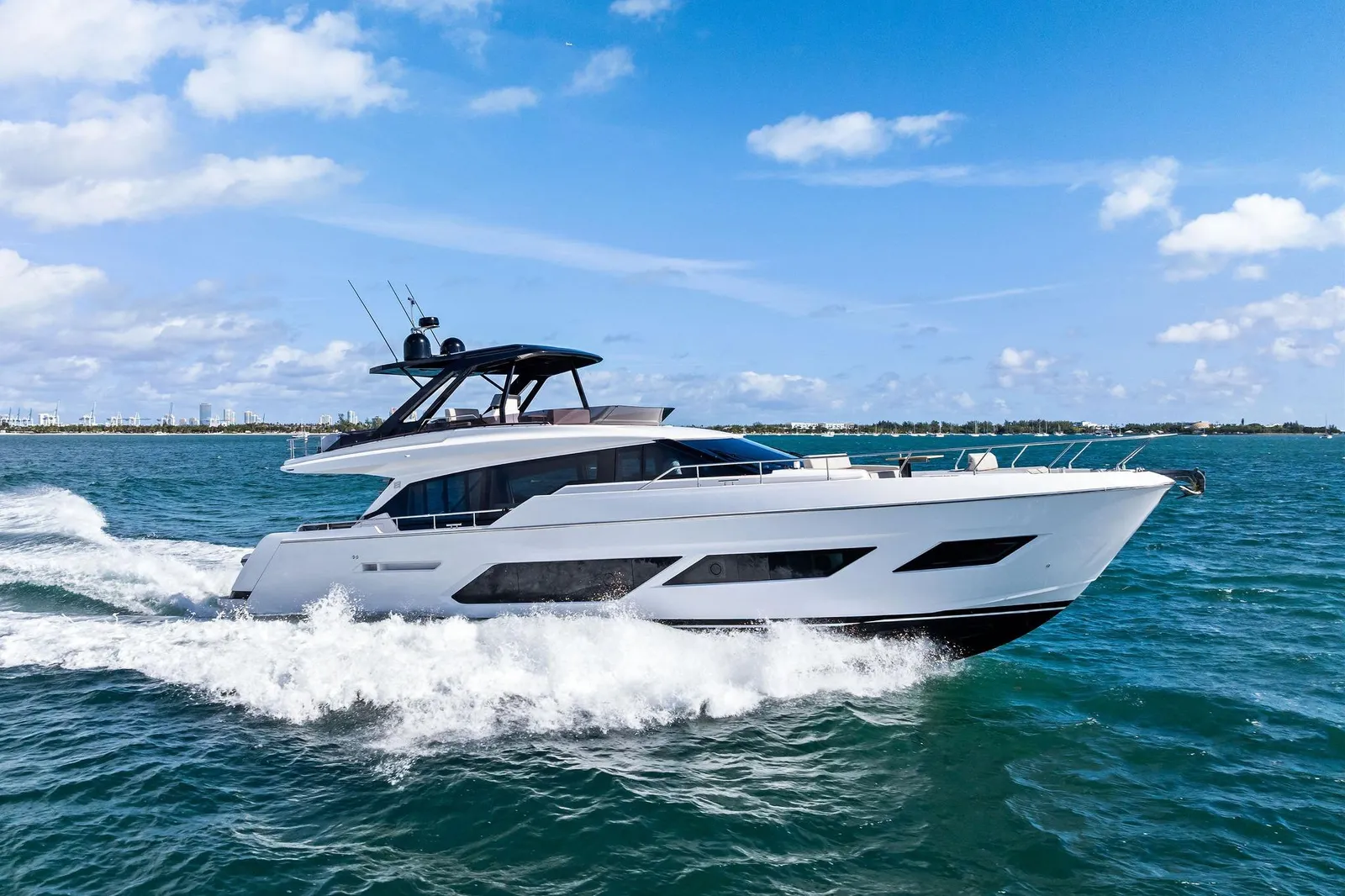 2024 Ferretti 720 – photo 4