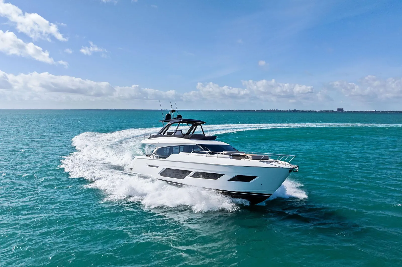 2024 Ferretti 720 – photo 11