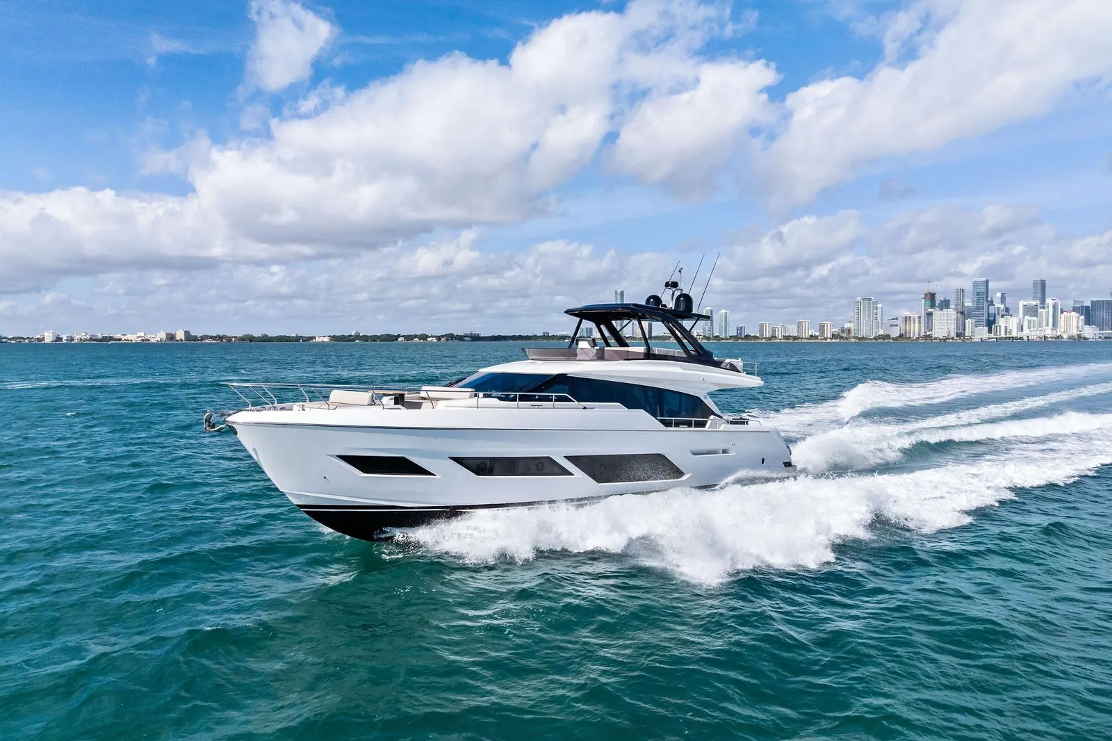 2024 Ferretti 720 – photo 13