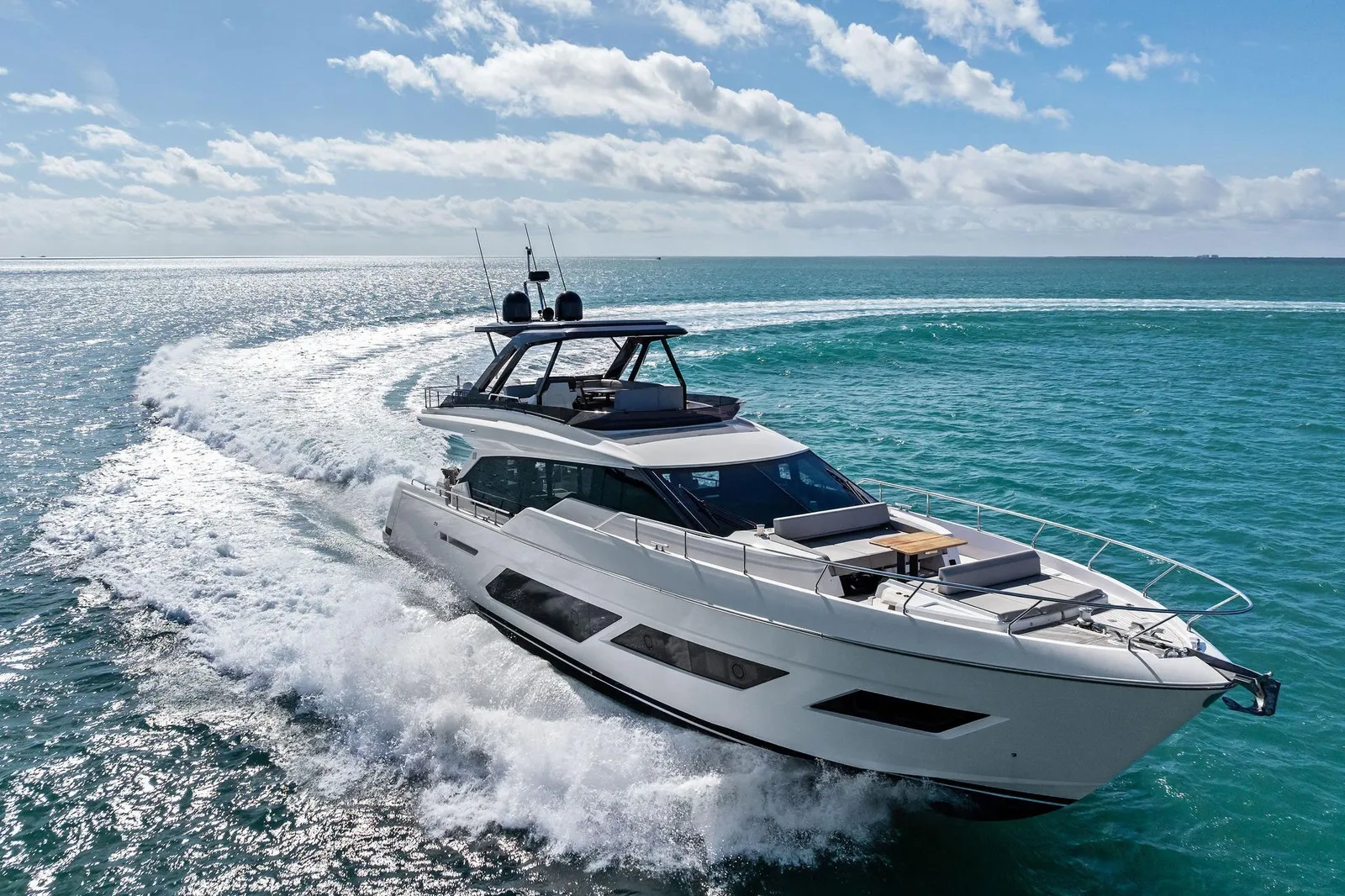 2024 Ferretti 720 – photo 14