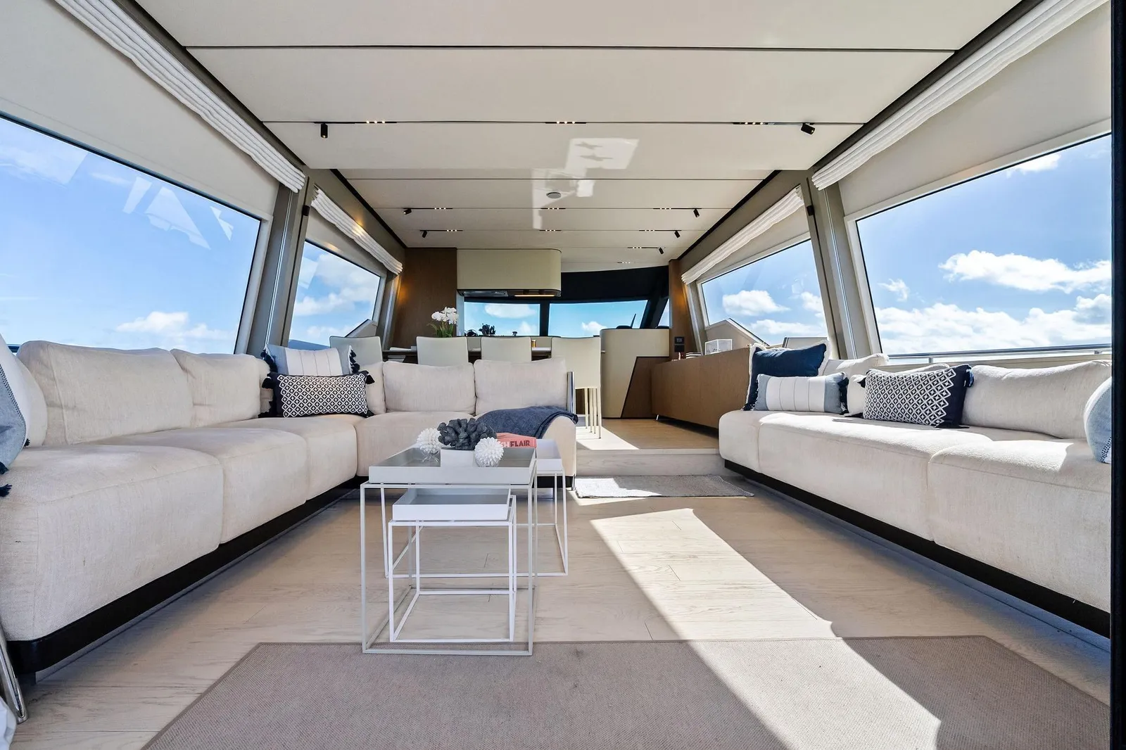 2024 Ferretti 720 – photo 43