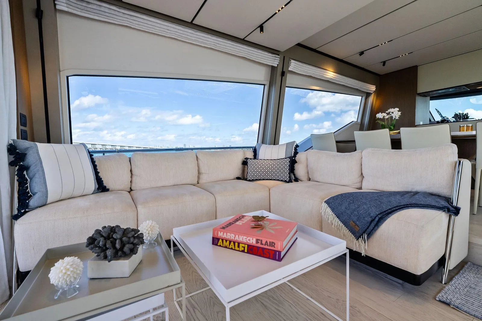 2024 Ferretti 720 – photo 46