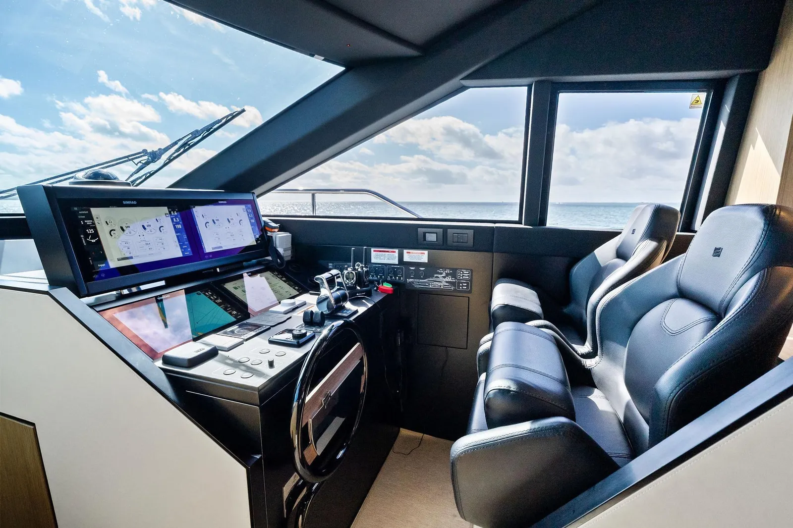 2024 Ferretti 720 – photo 53