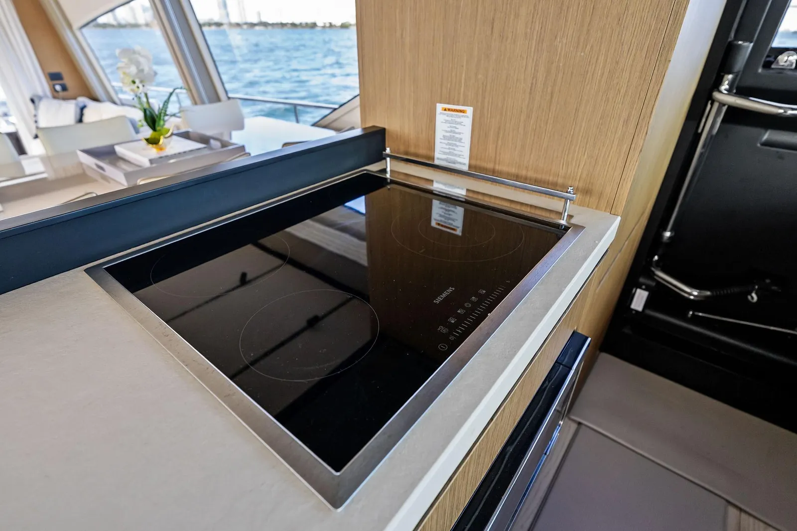 2024 Ferretti 720 – photo 59