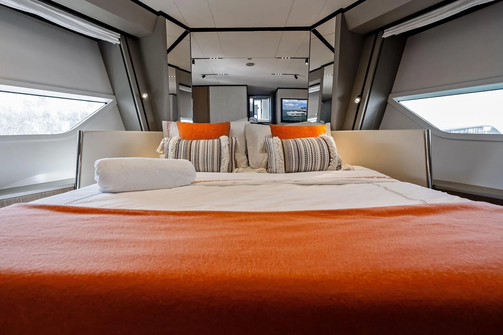 2024 Ferretti 720 – photo 65