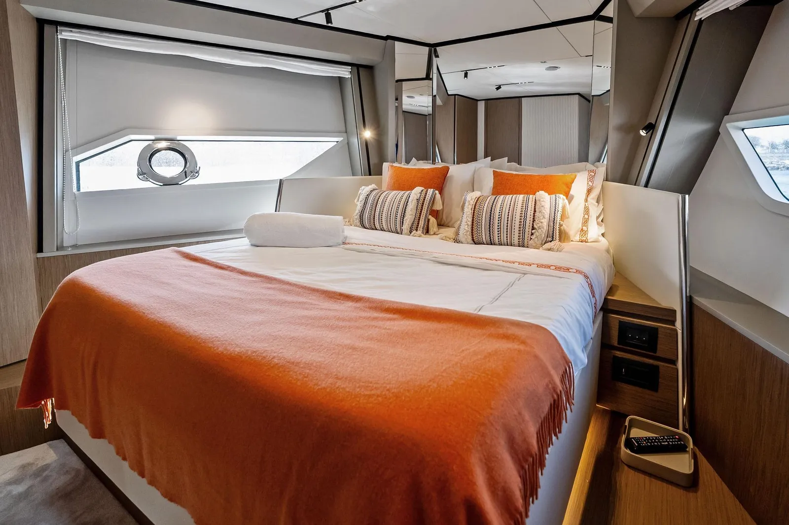 2024 Ferretti 720 – photo 66