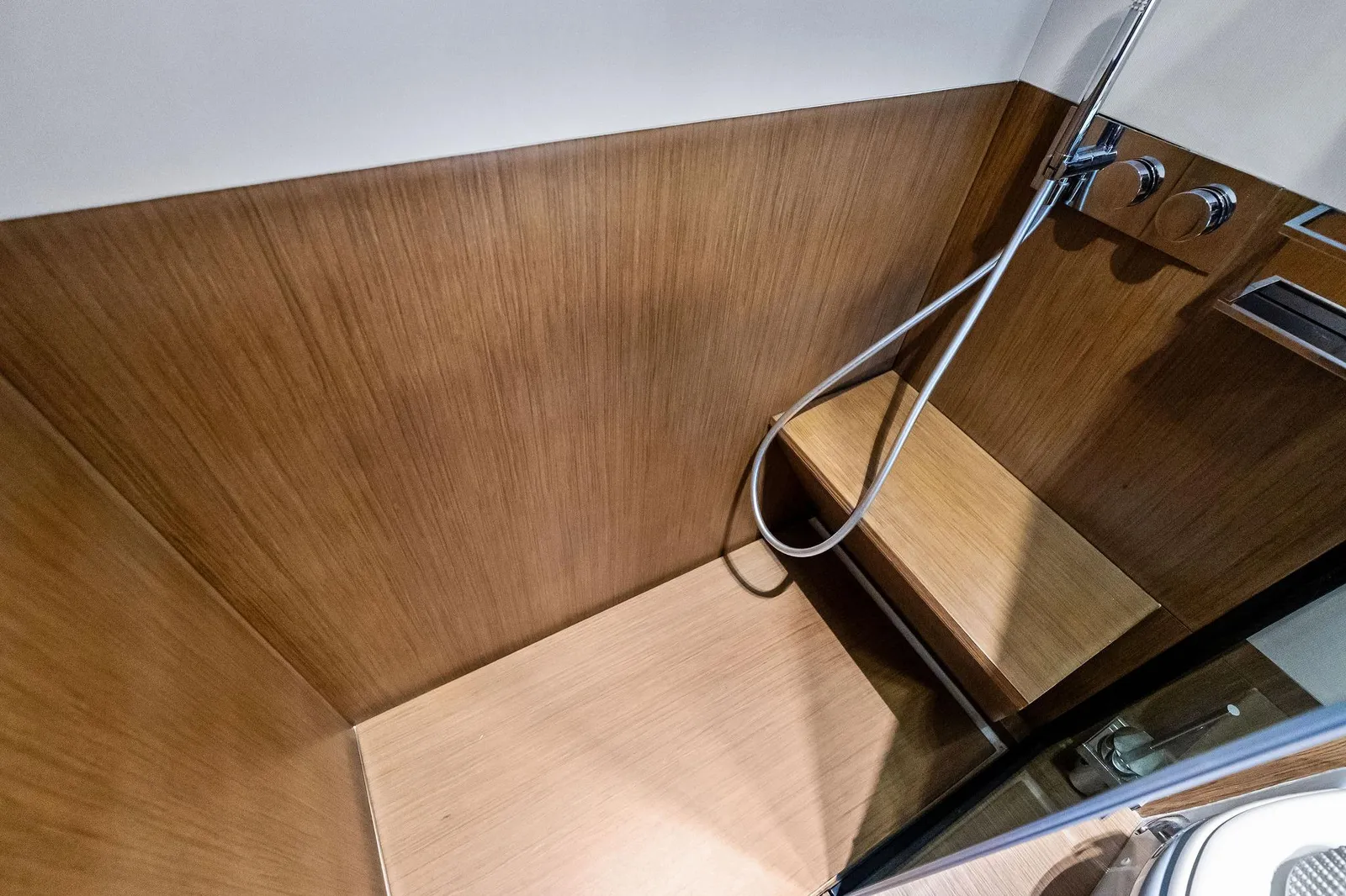 2024 Ferretti 720 – photo 68