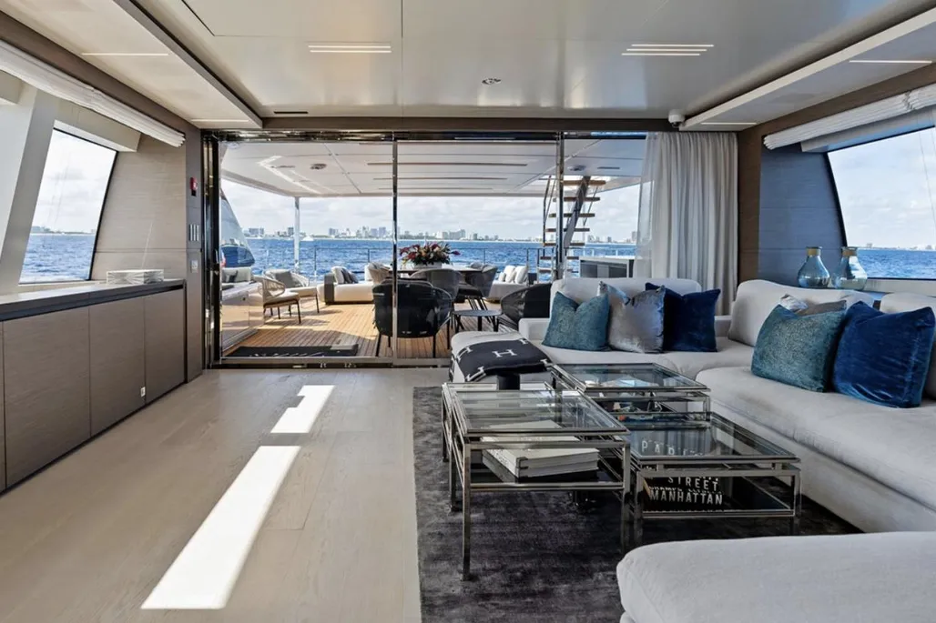 2022 Custom Line Navetta 37 – photo 8