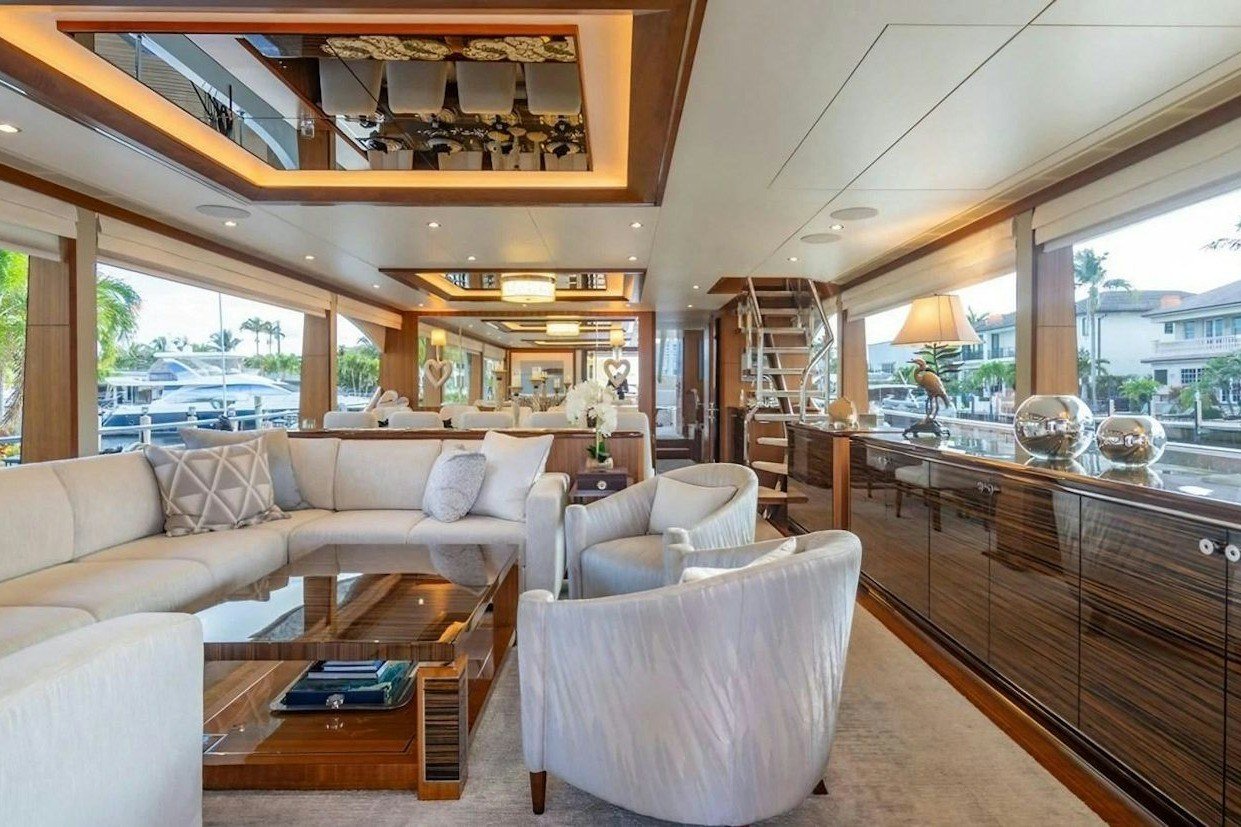 Ocean Alexander 100 Skylounge – photo 2