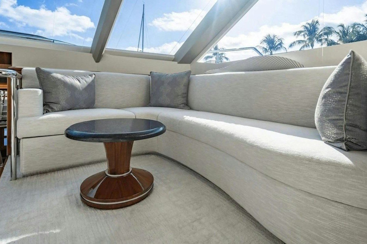 Ocean Alexander 100 Skylounge – photo 11
