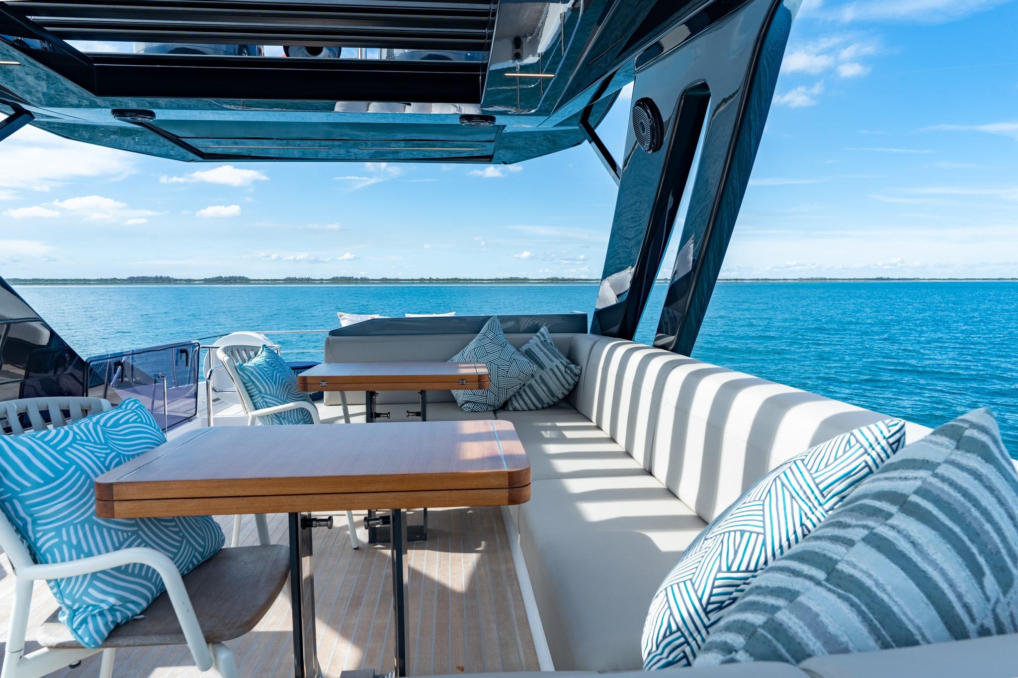 2023 Ferretti Yachts 720 – photo 27