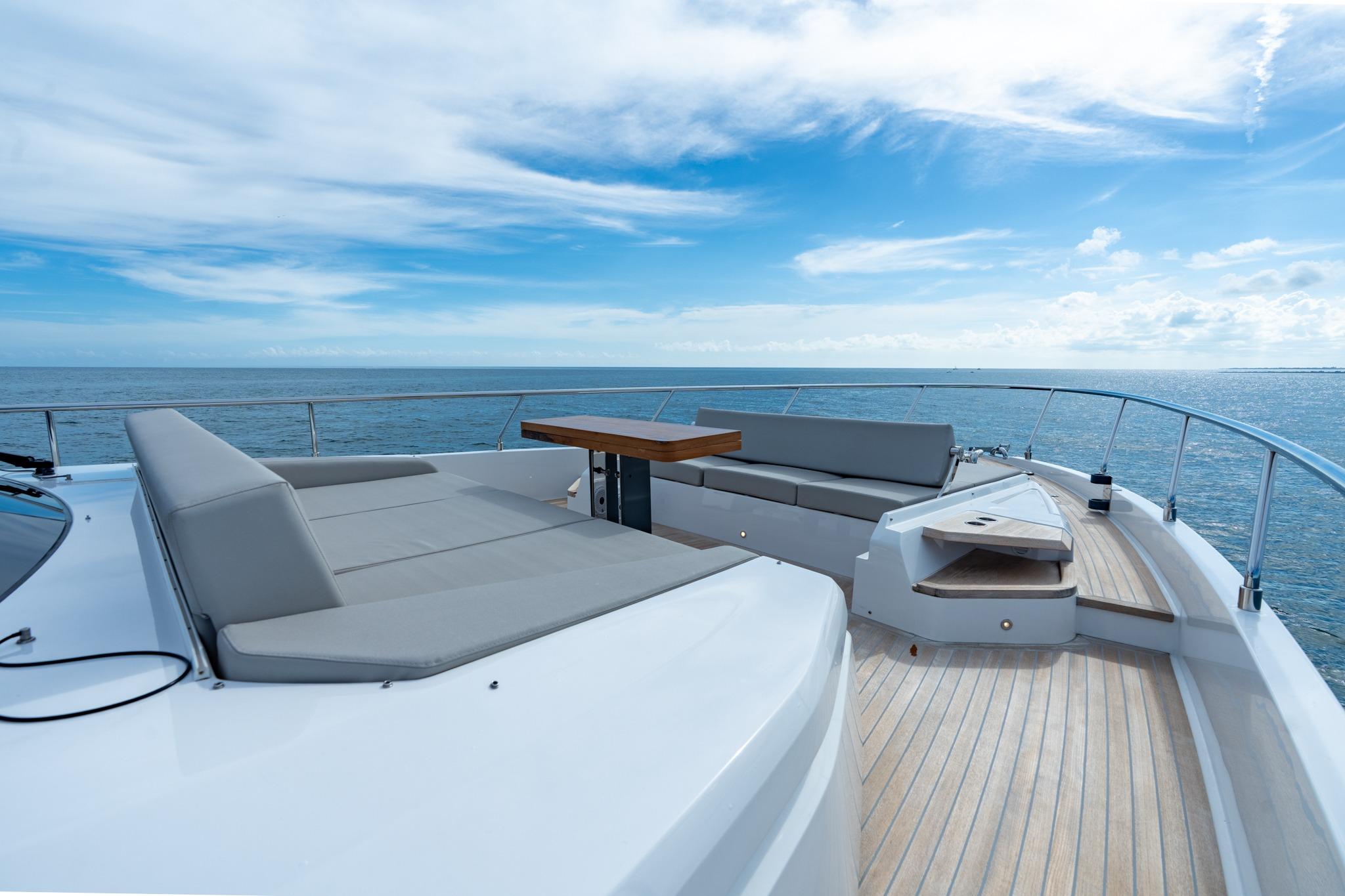 2023 Ferretti Yachts 720 – photo 33