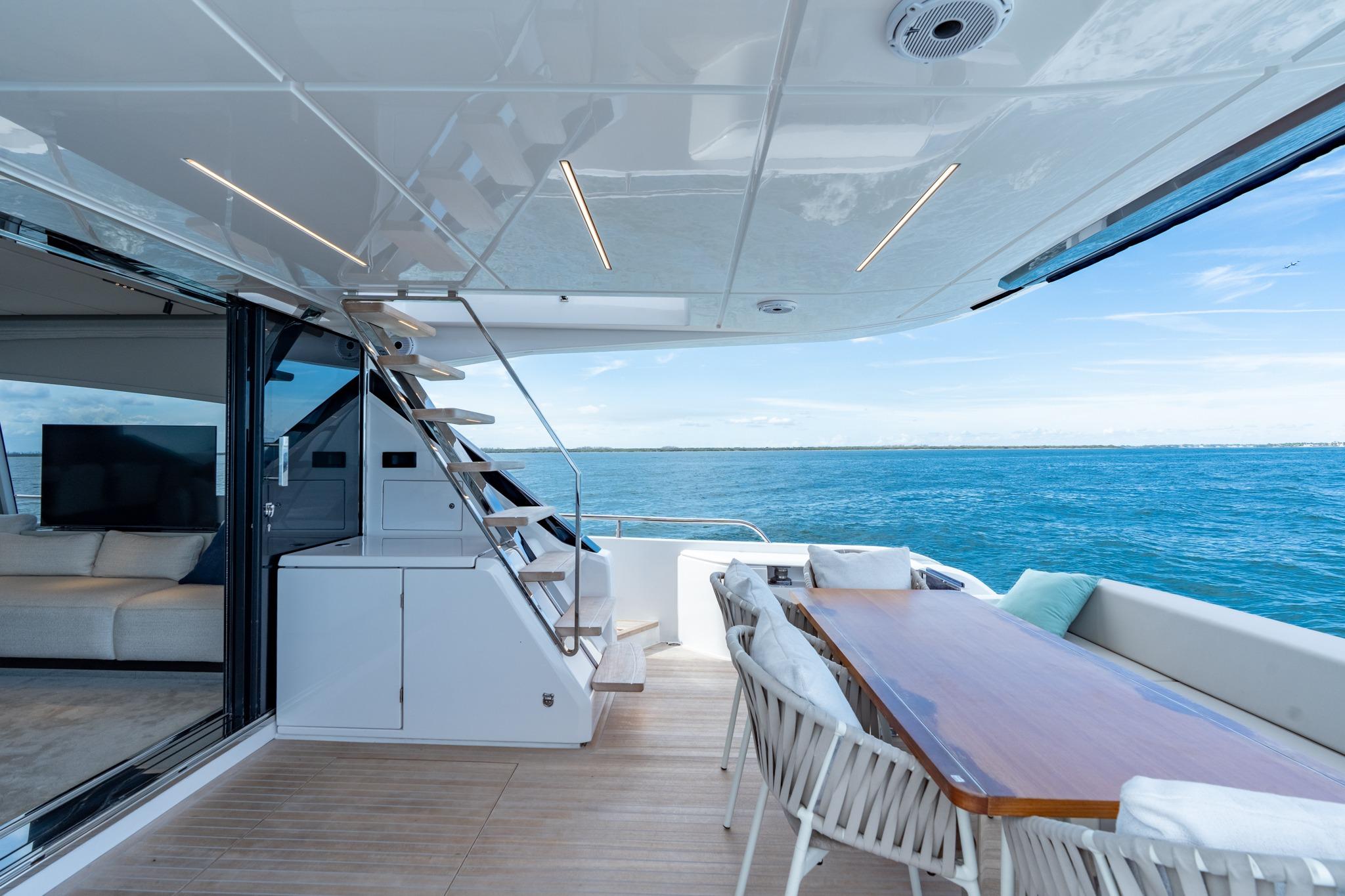 2023 Ferretti Yachts 720 – photo 38