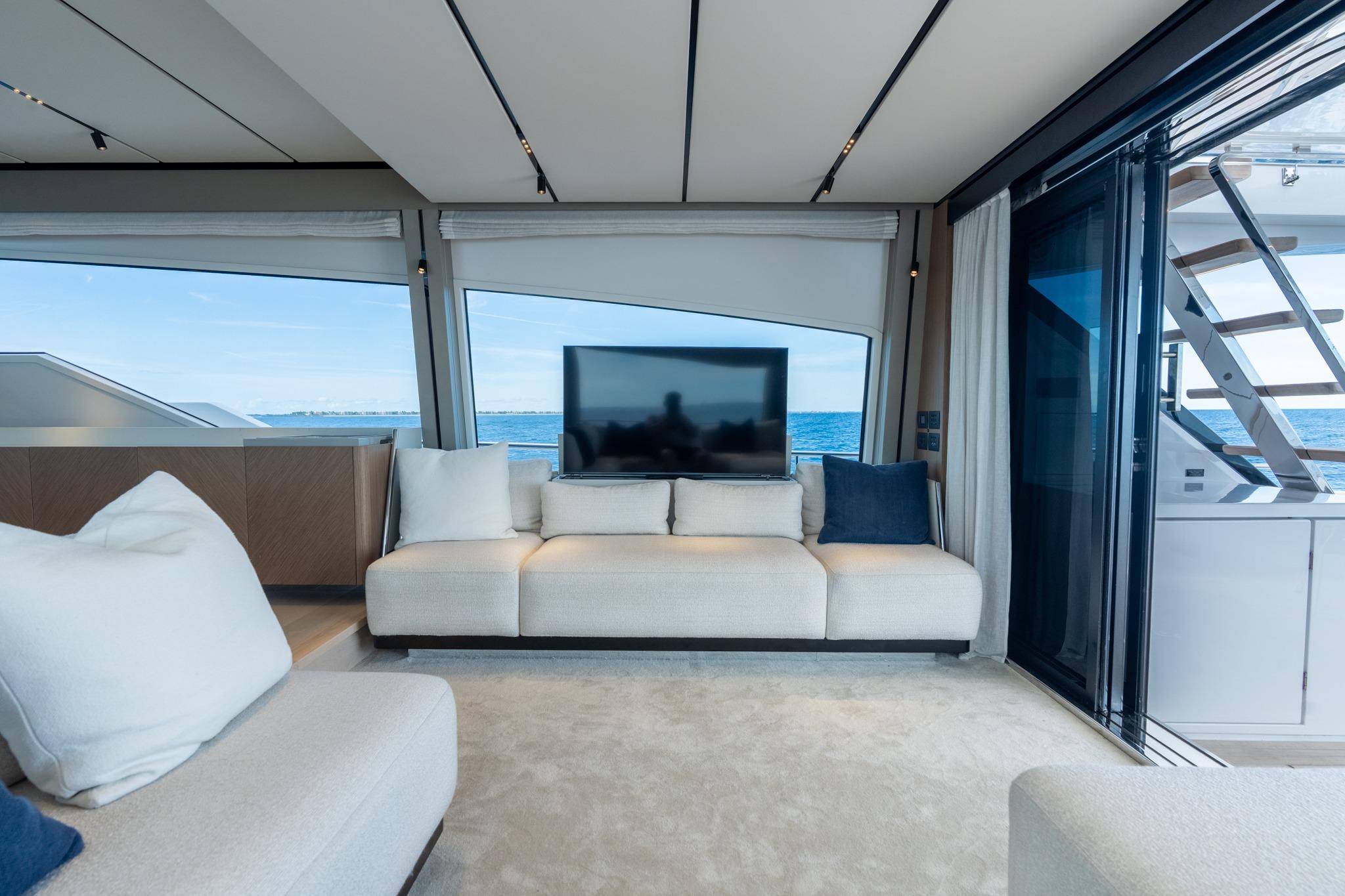 2023 Ferretti Yachts 720 – photo 42