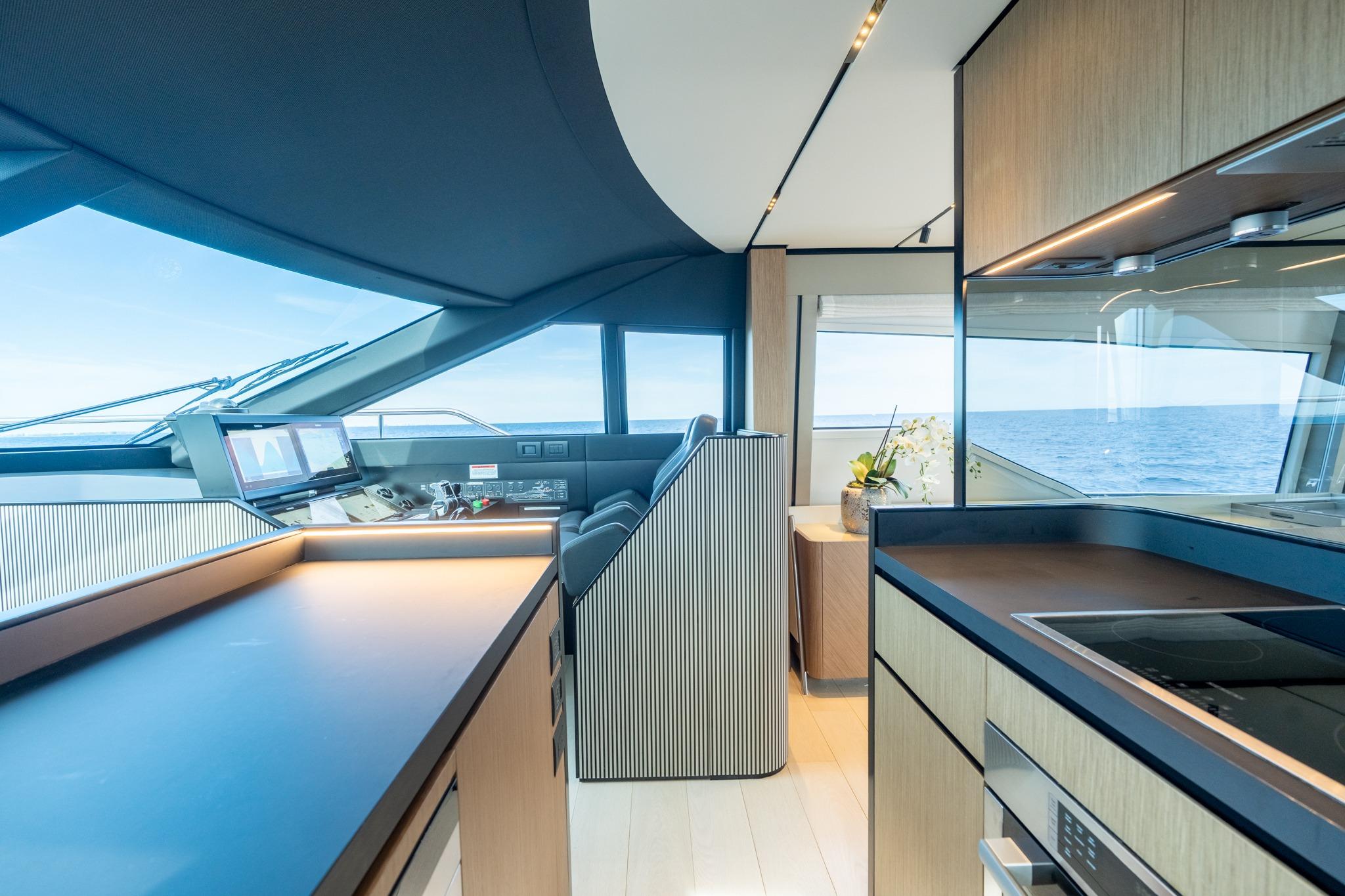 2023 Ferretti Yachts 720 – photo 48