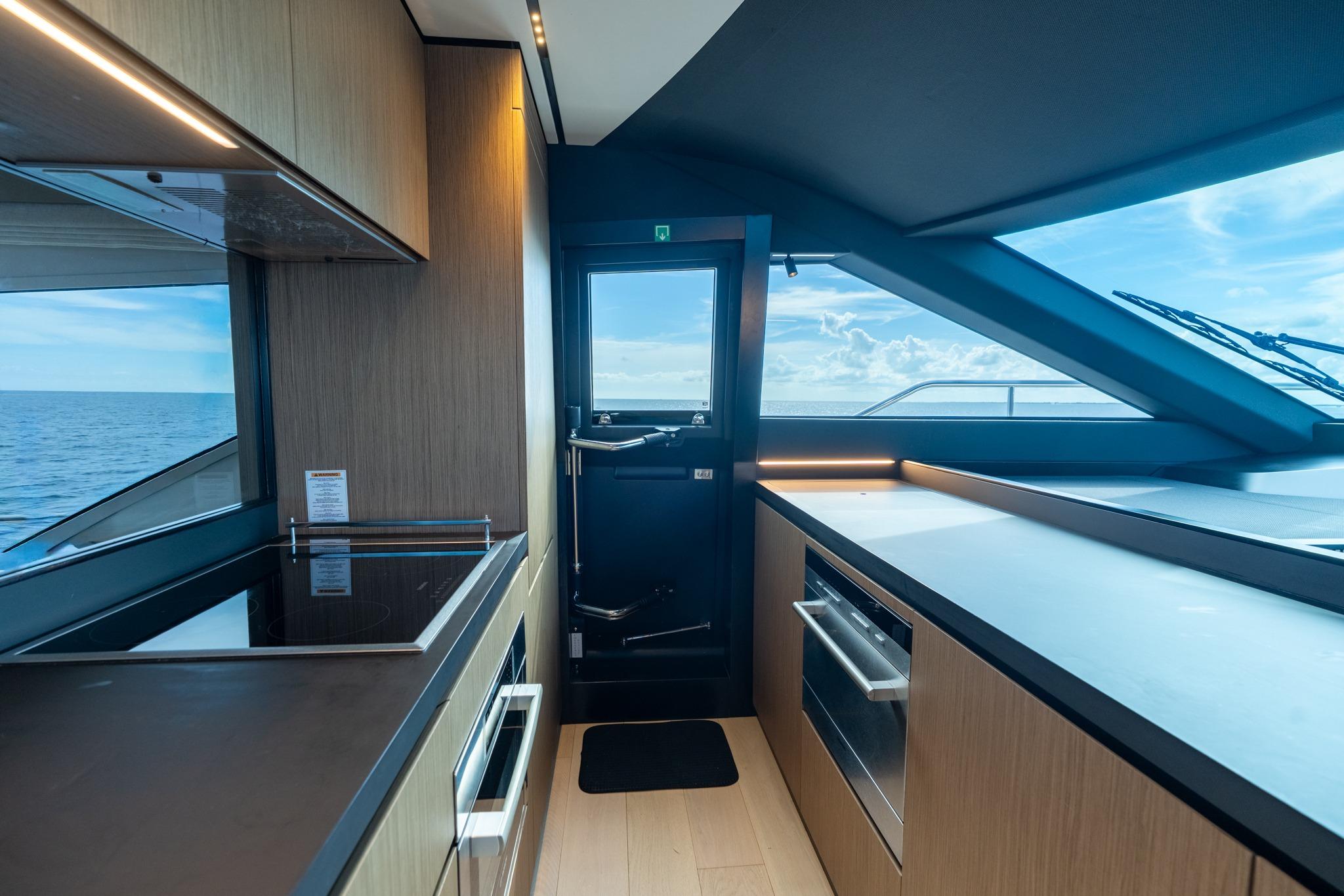 2023 Ferretti Yachts 720 – photo 49