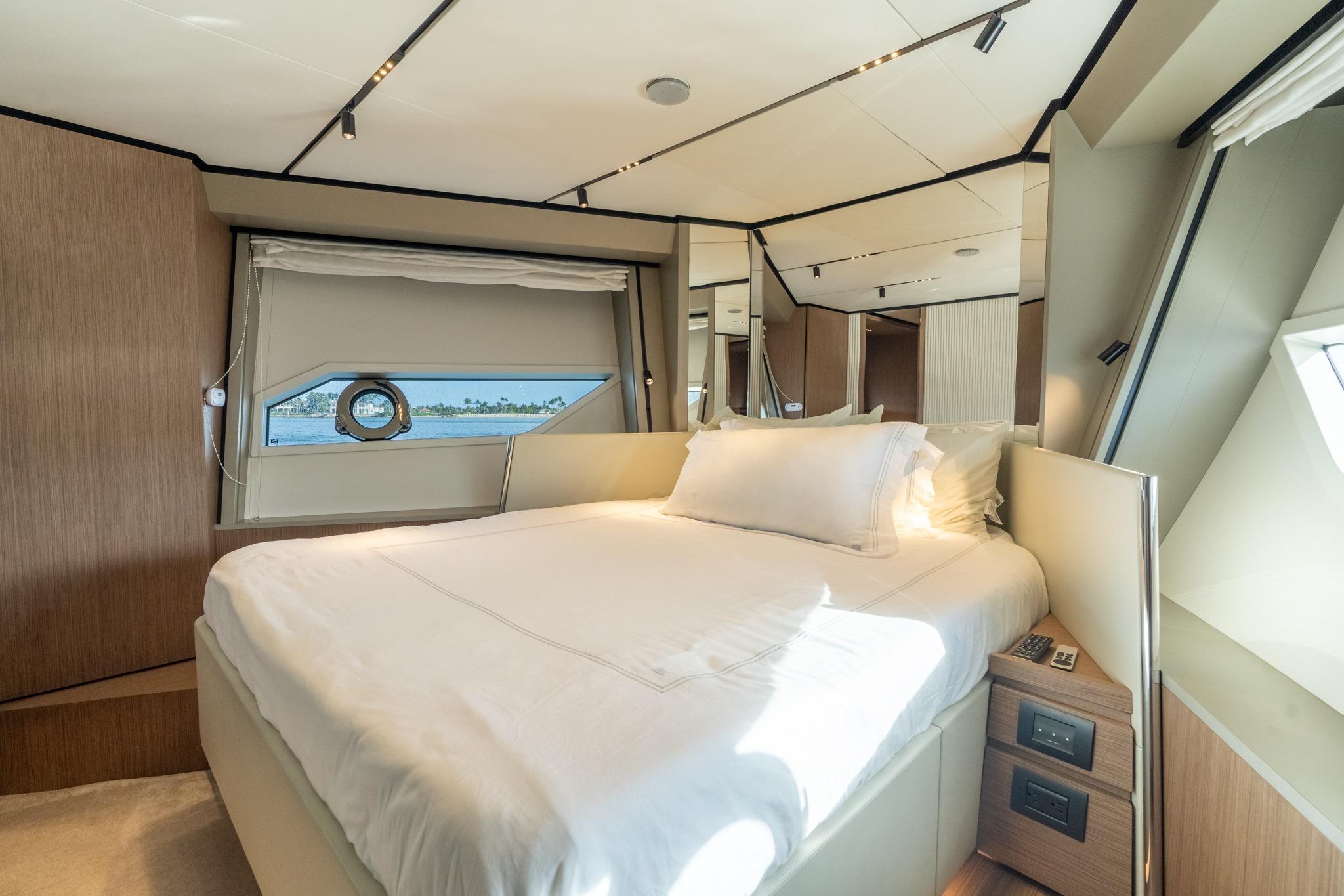 2023 Ferretti Yachts 720 – photo 73