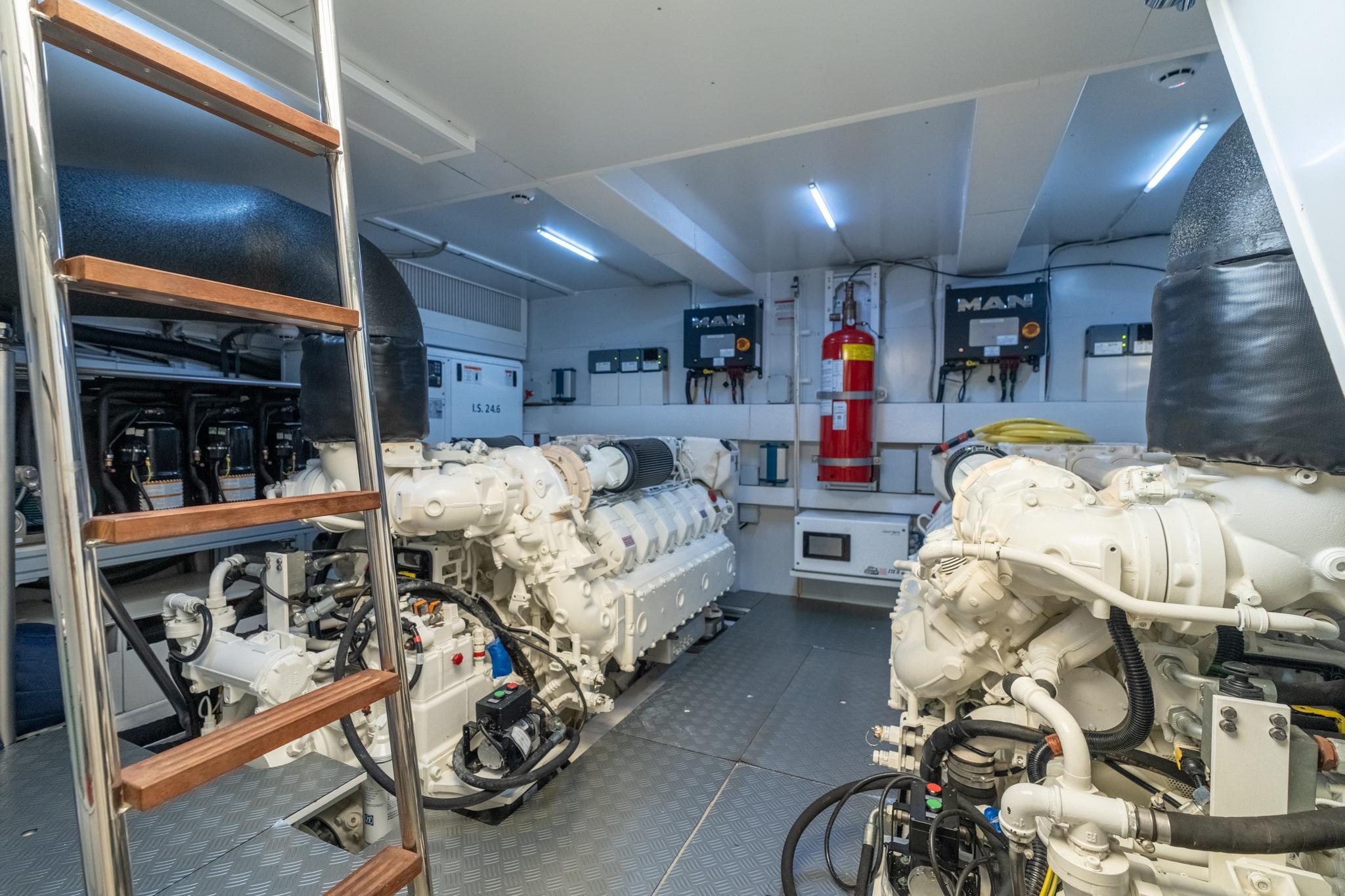 2023 Ferretti Yachts 720 – photo 79