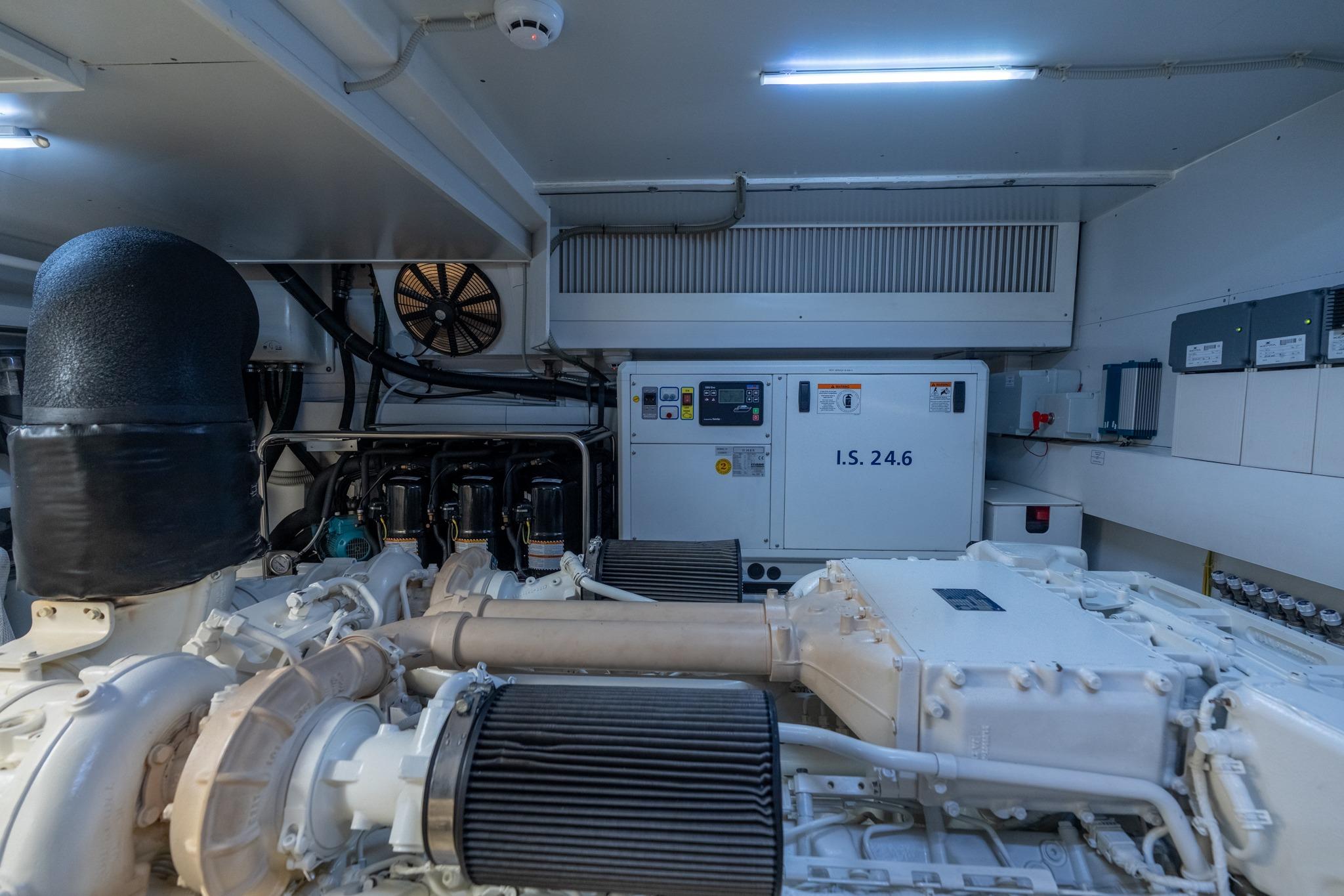 2023 Ferretti Yachts 720 – photo 80
