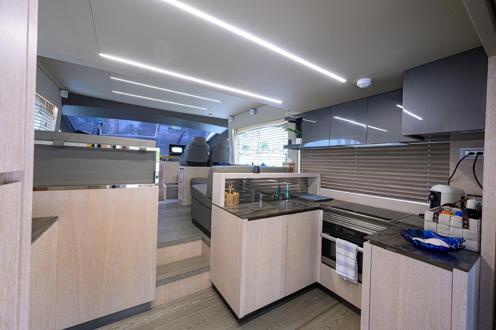 2021 Astondoa 52 Flybridge – photo 28