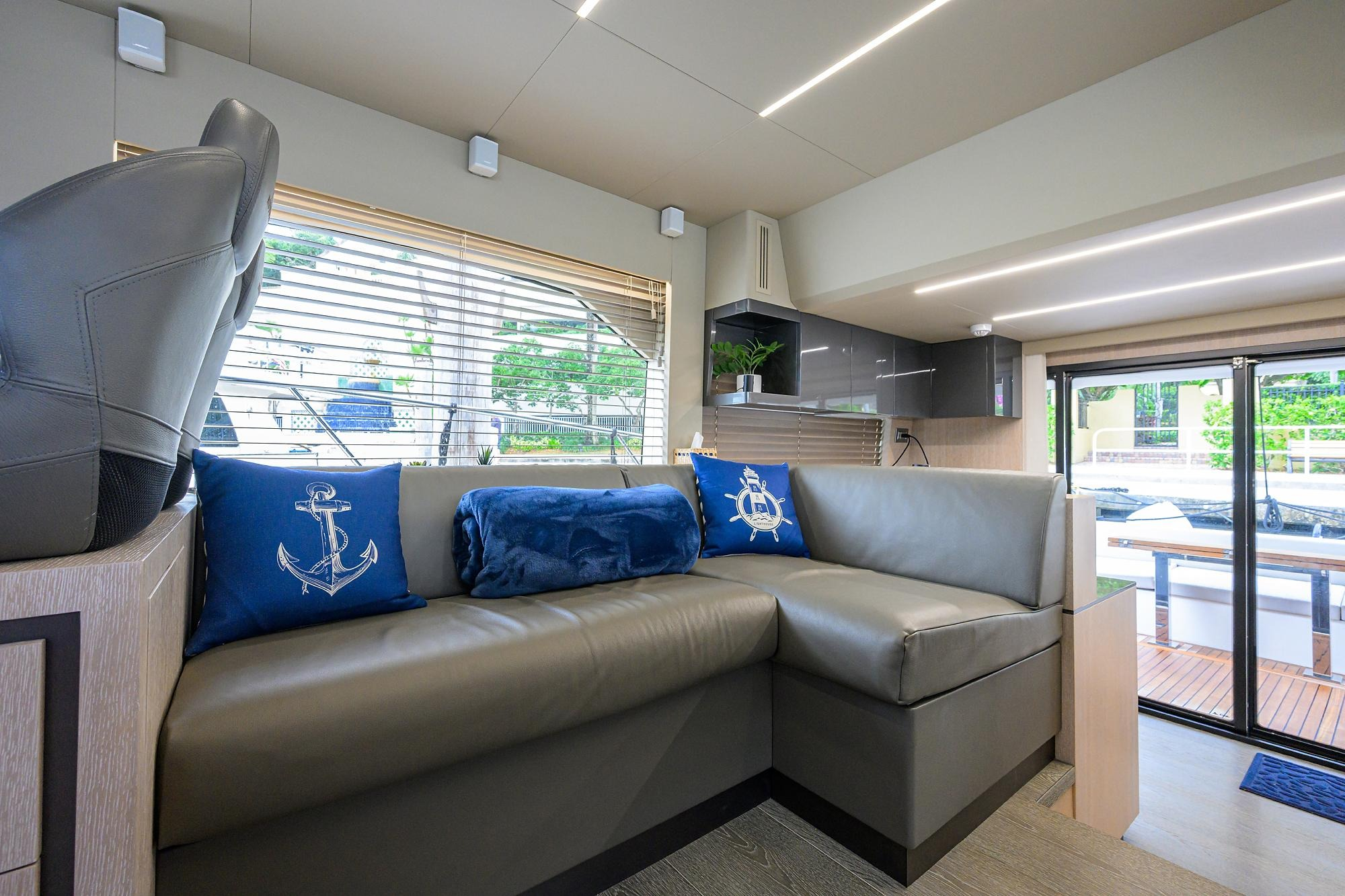 2021 Astondoa 52 Flybridge – photo 32