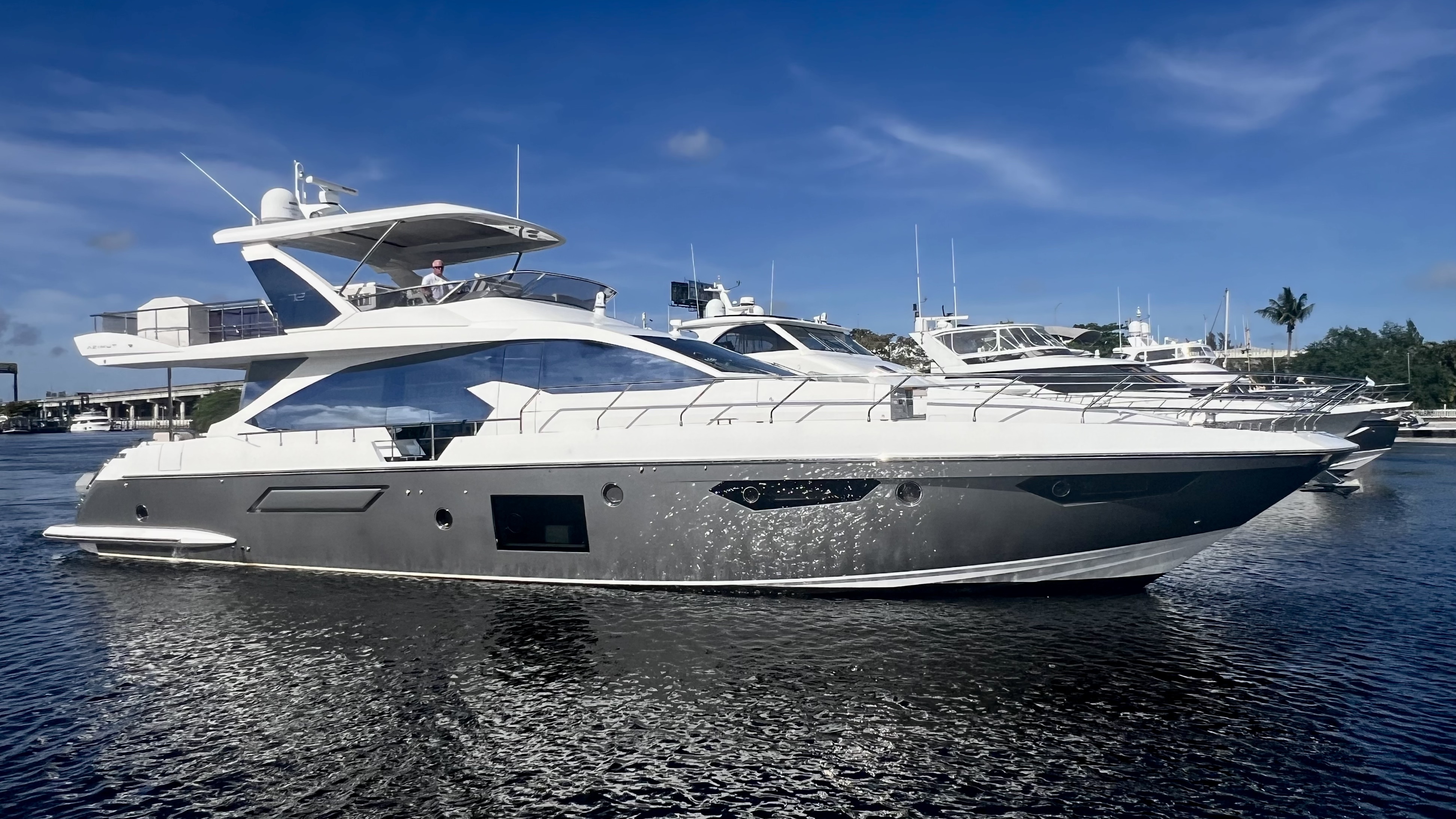 2019 Azimut 72 Fly – photo 2