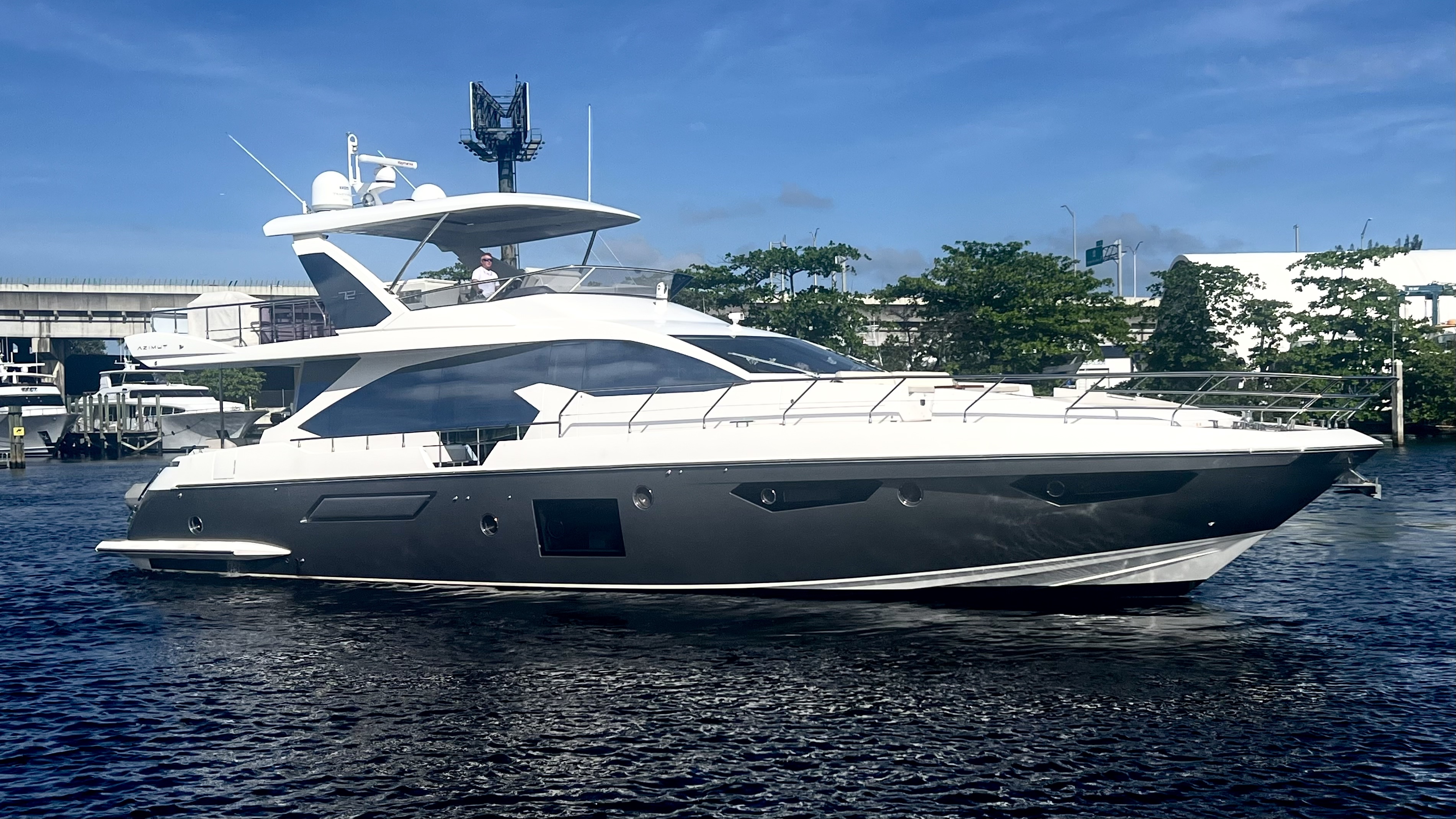 2019 Azimut 72 Fly – photo 8
