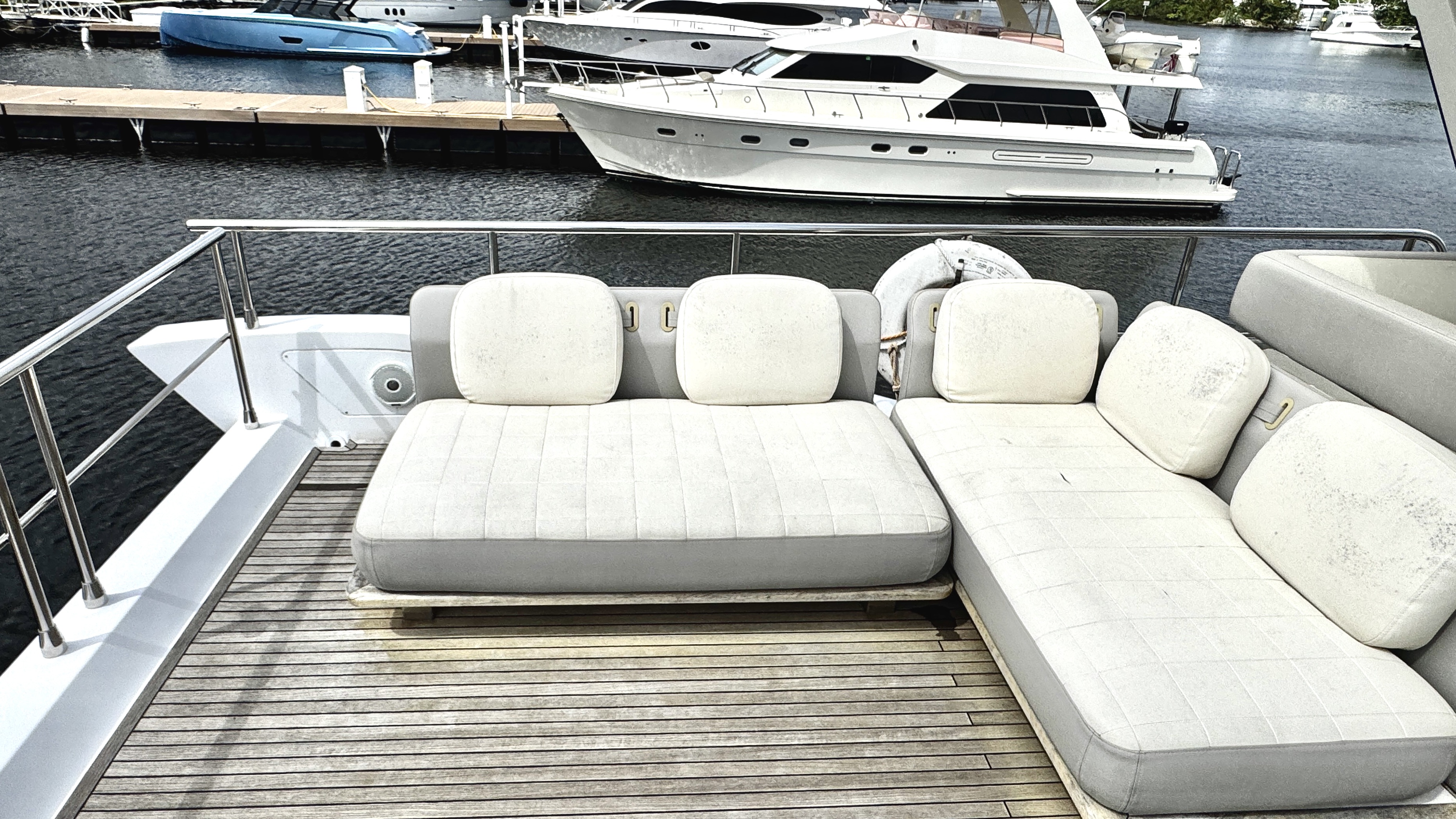 2019 Azimut 72 Fly – photo 10