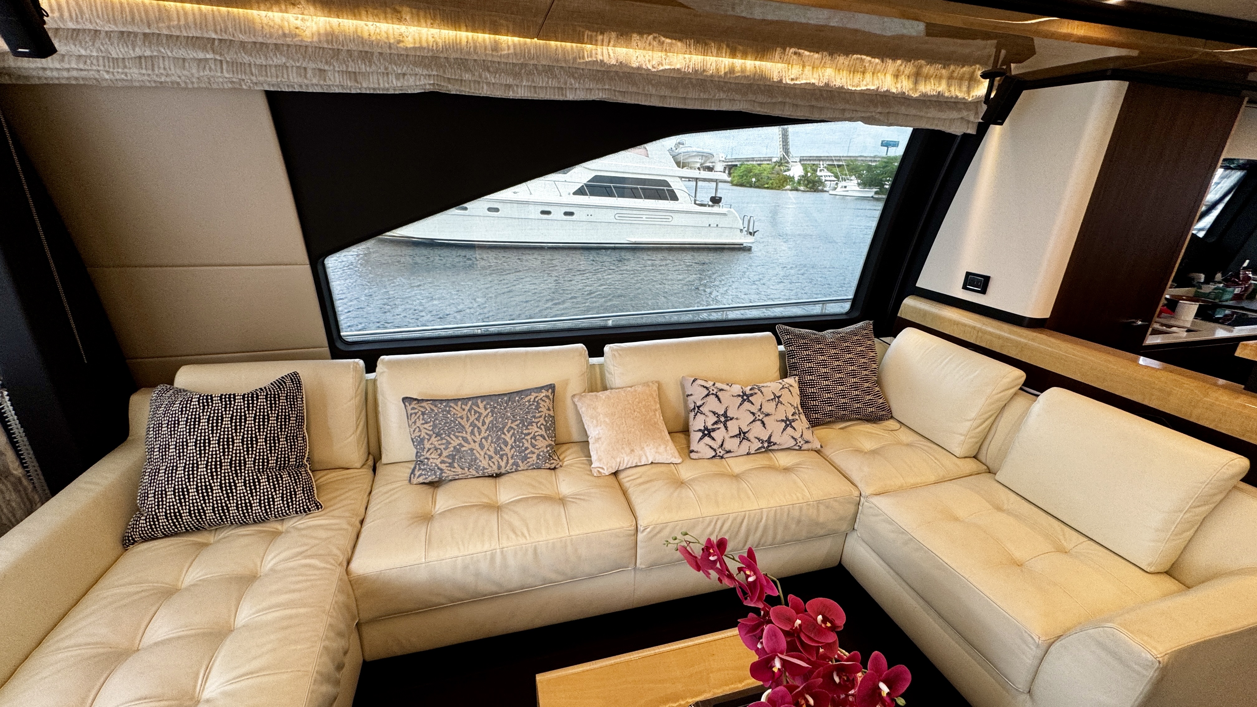 2019 Azimut 72 Fly – photo 22
