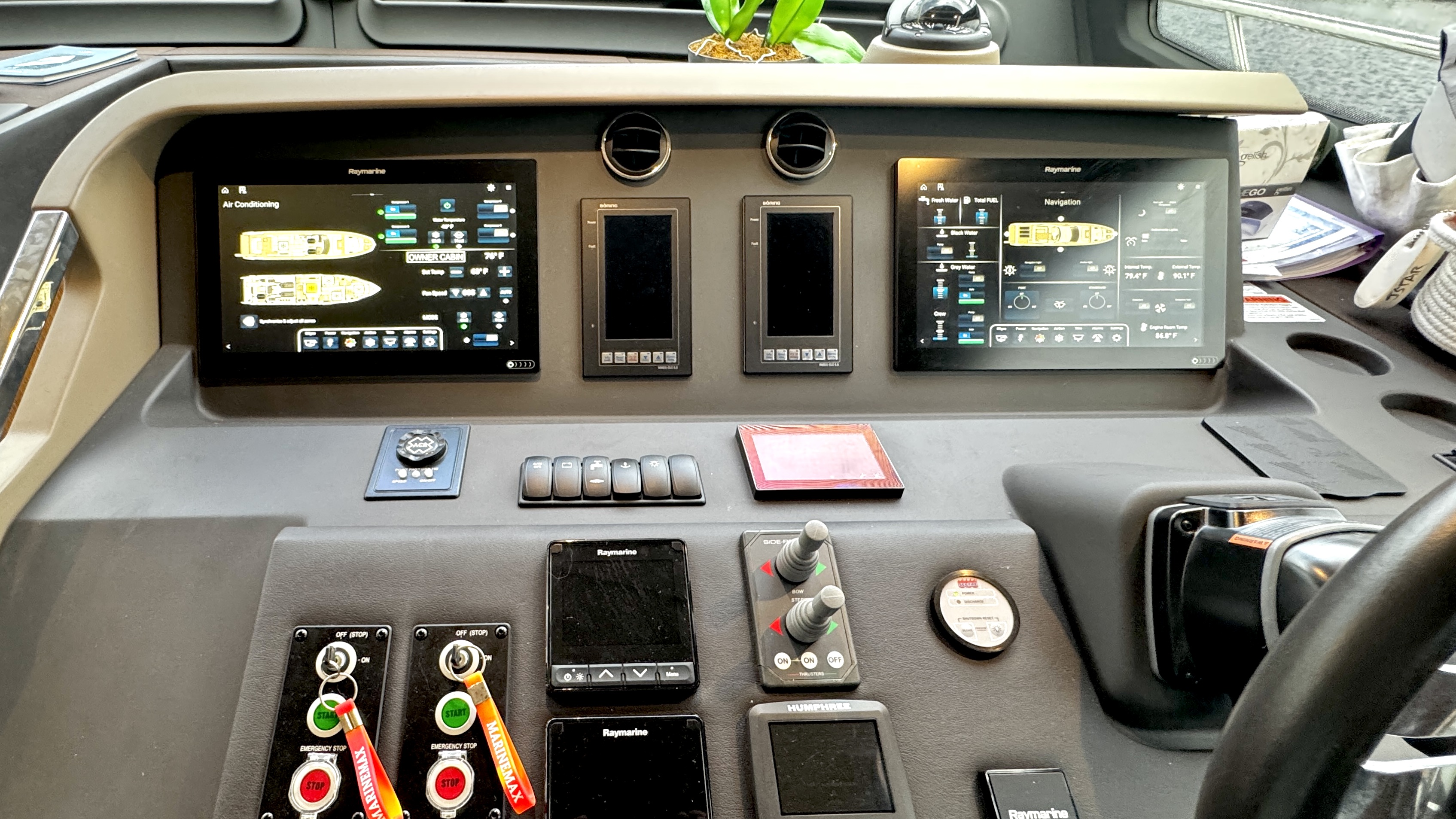 2019 Azimut 72 Fly – photo 24