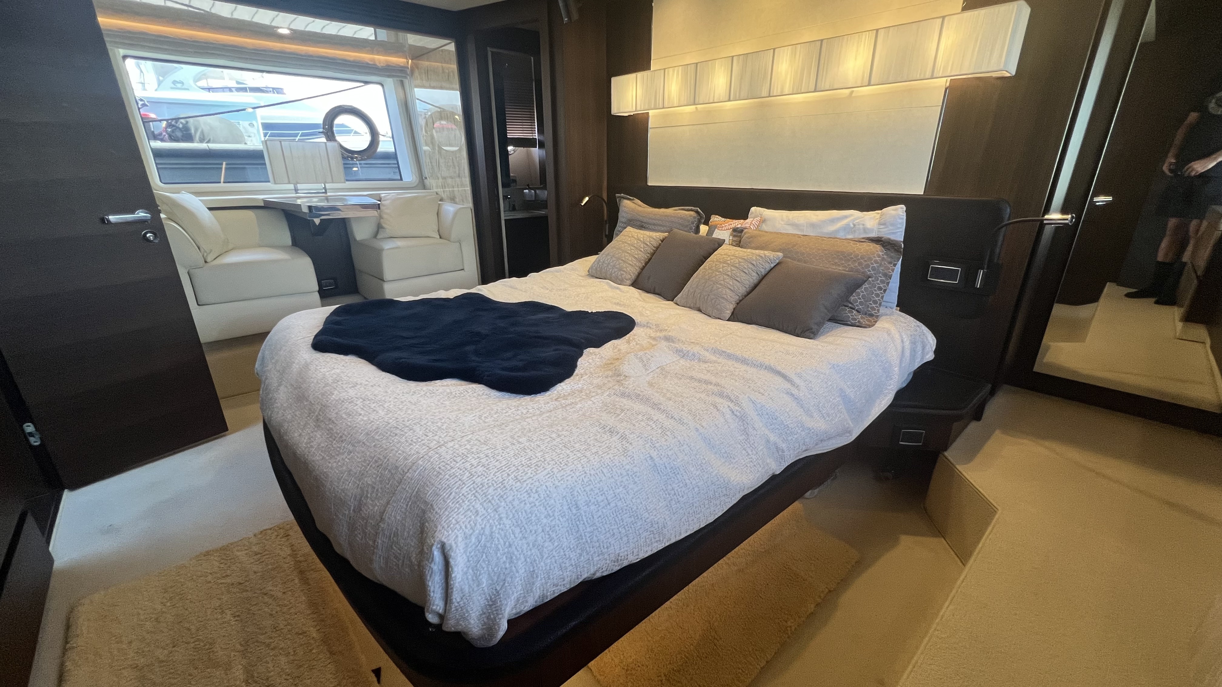 2019 Azimut 72 Fly – photo 32