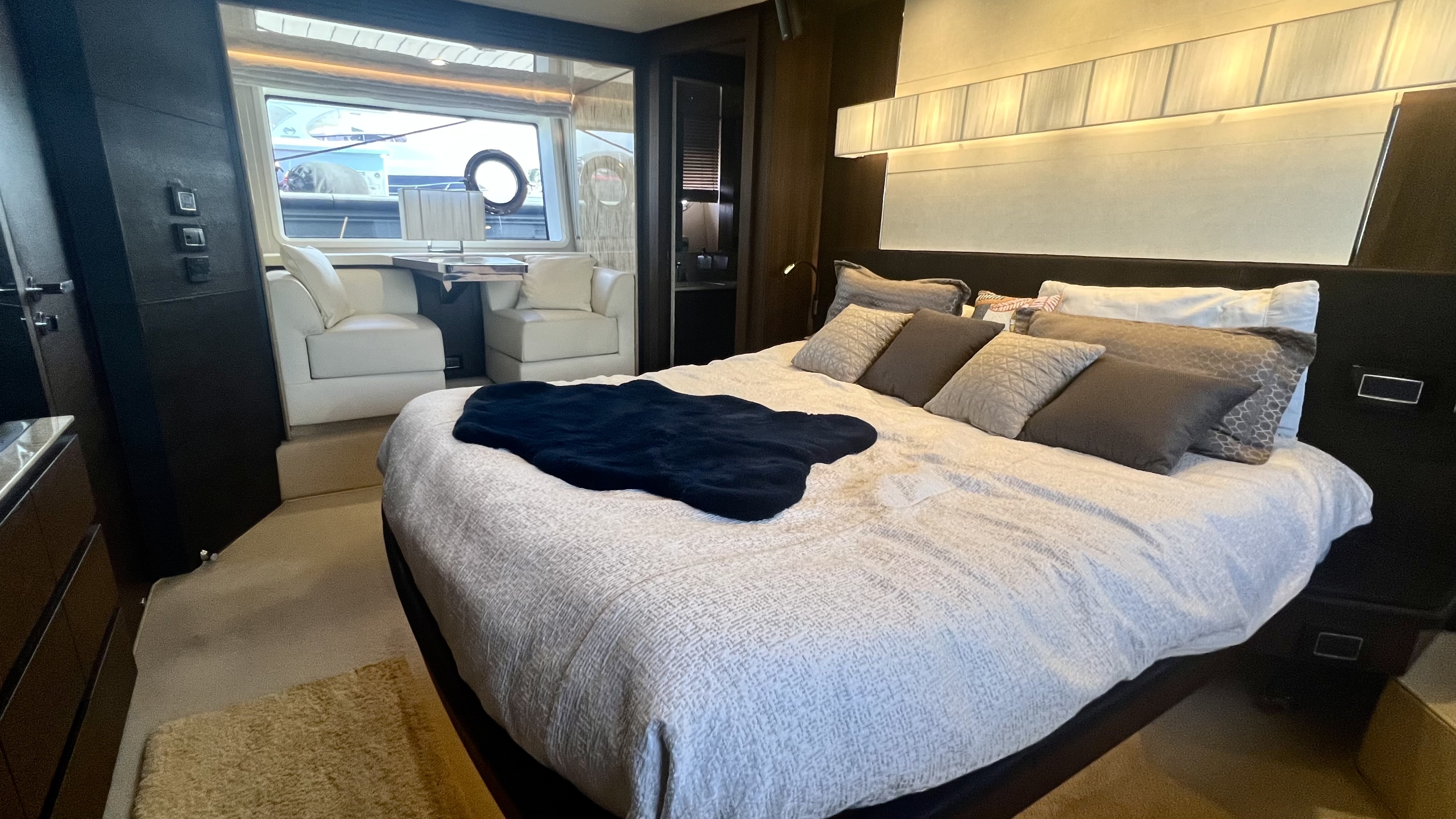 2019 Azimut 72 Fly – photo 34