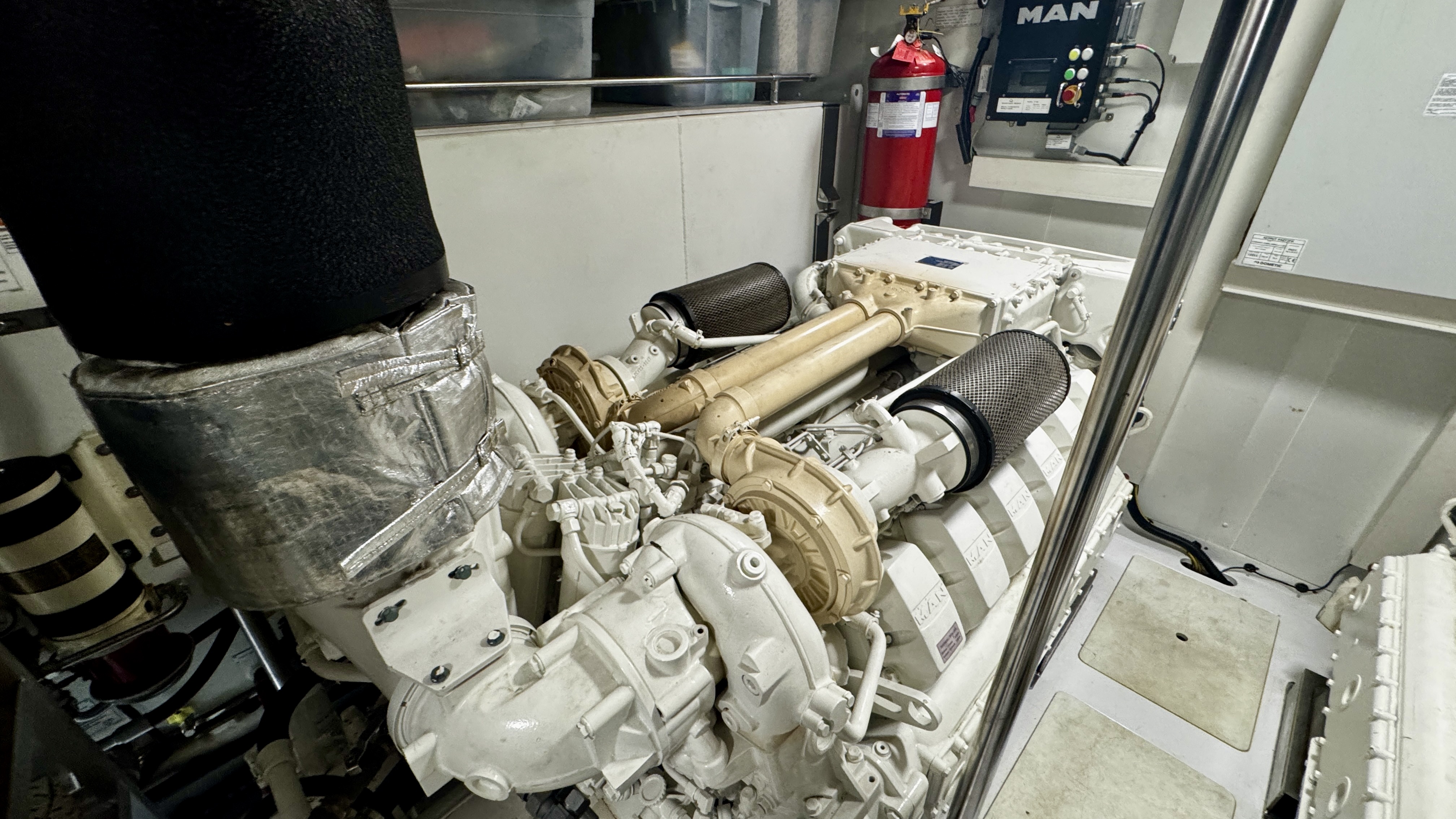 2019 Azimut 72 Fly – photo 41