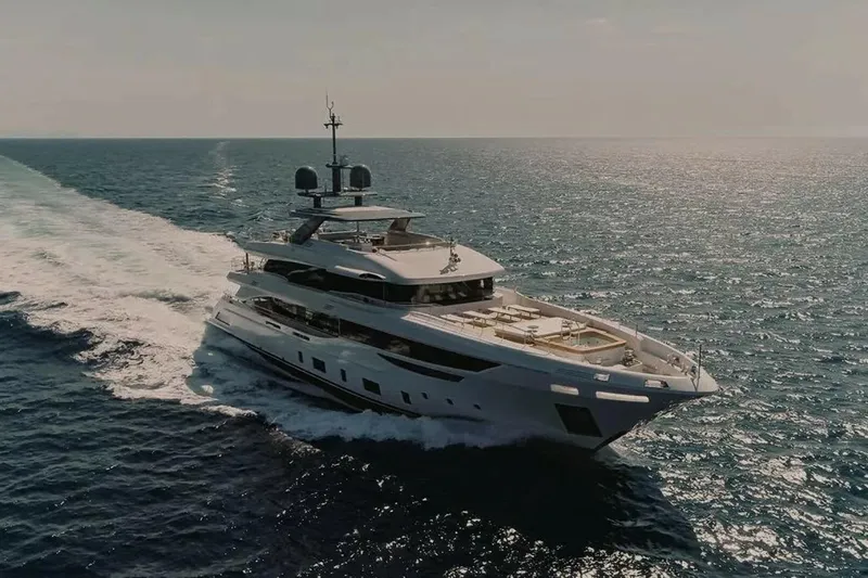 2022 Benetti Diamond 44M – photo 3