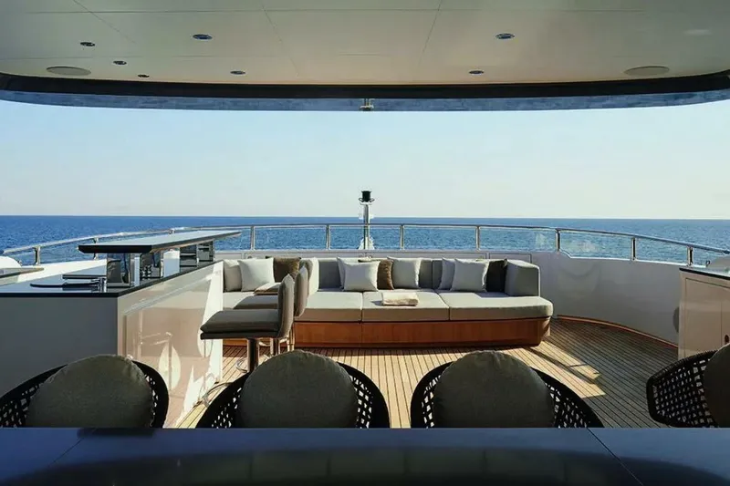 2022 Benetti Diamond 44M – photo 17