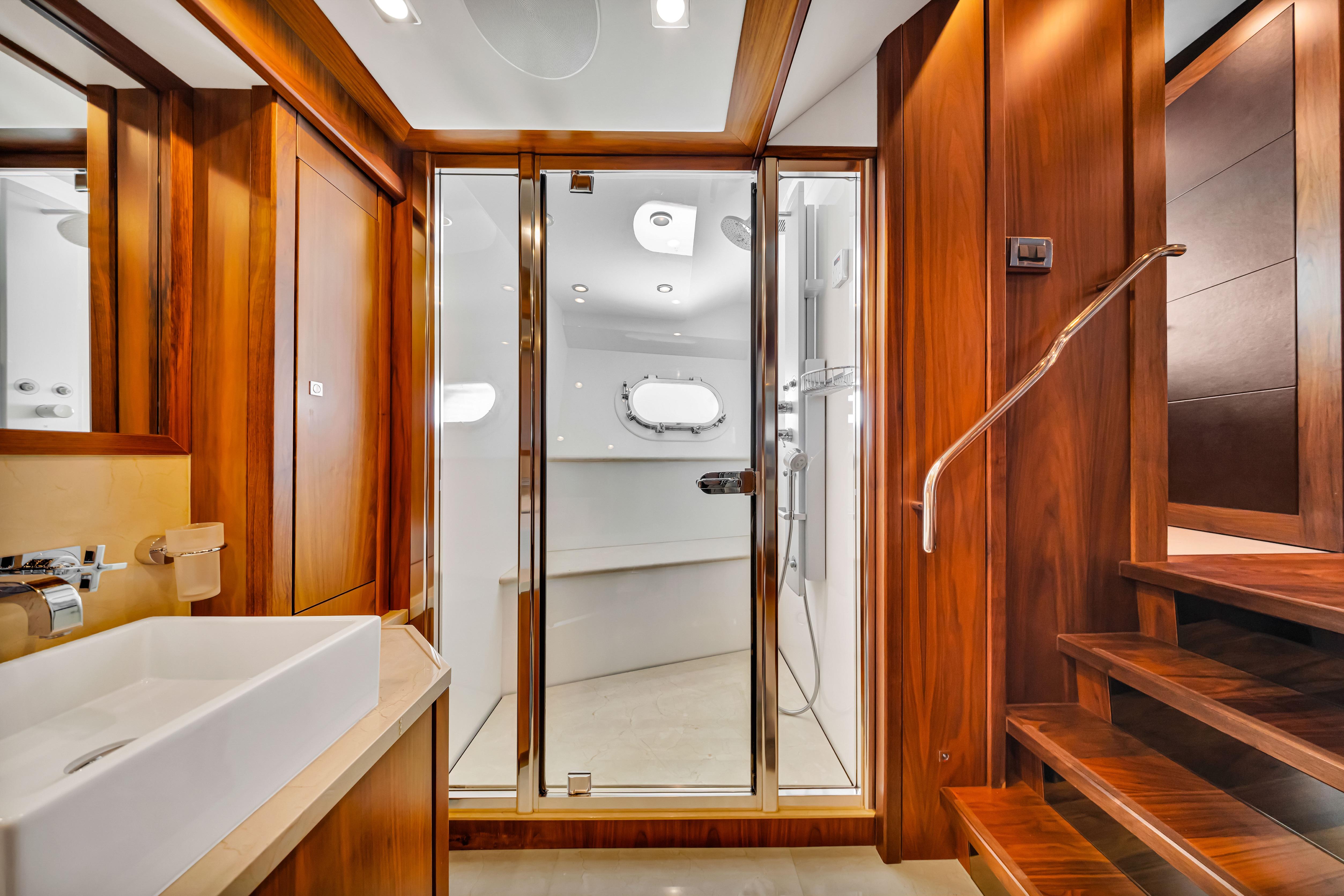 2009 Sunseeker 37 Metre – photo 15