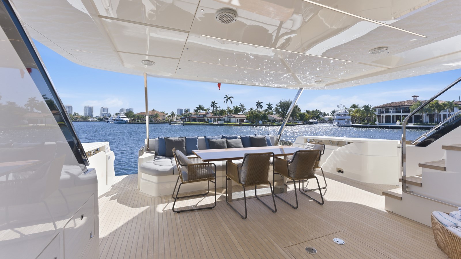 2018 Ferretti Yachts 920 – photo 11